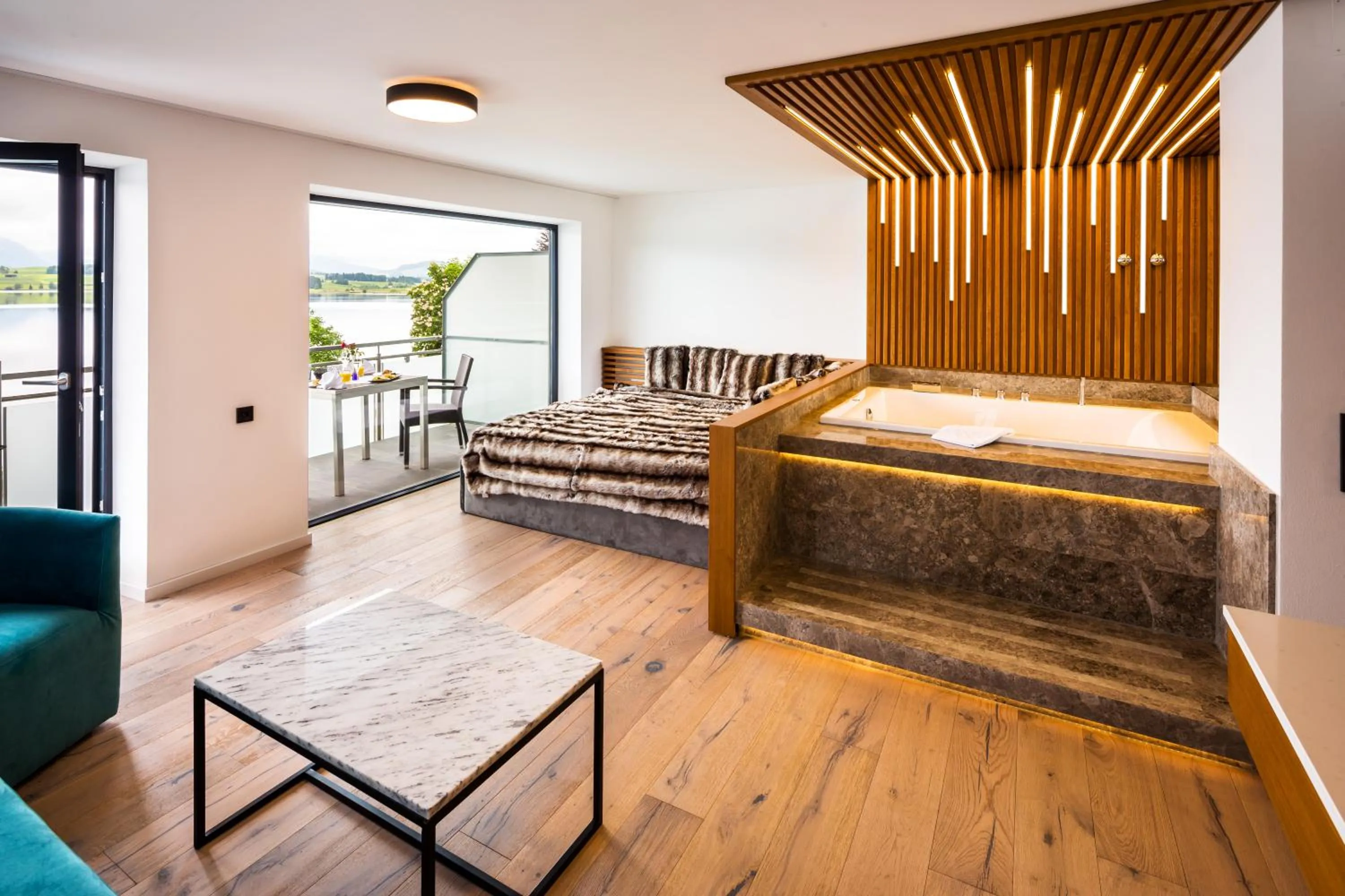 Bed in Hotel am Hopfensee