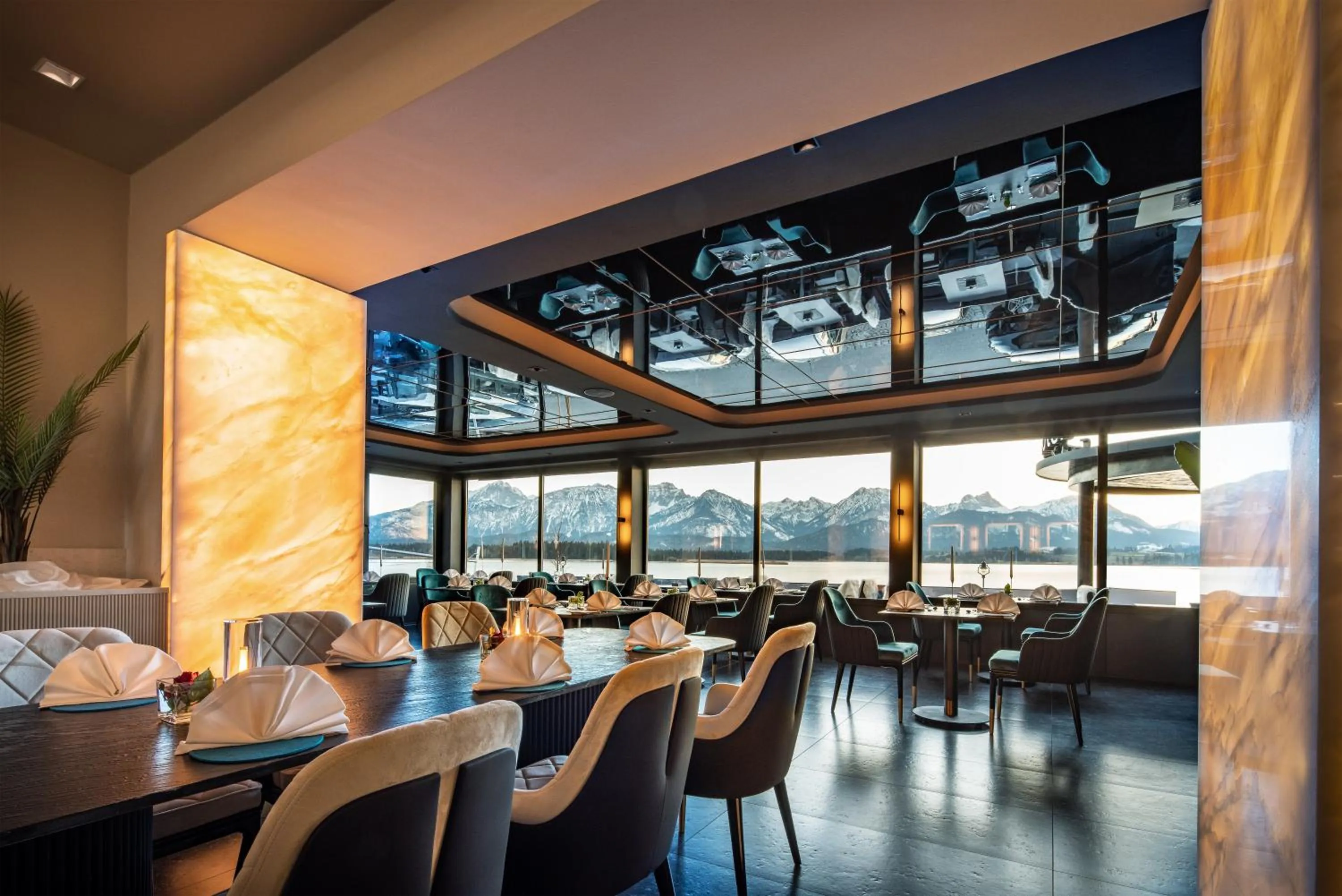 Restaurant/places to eat in Hotel am Hopfensee