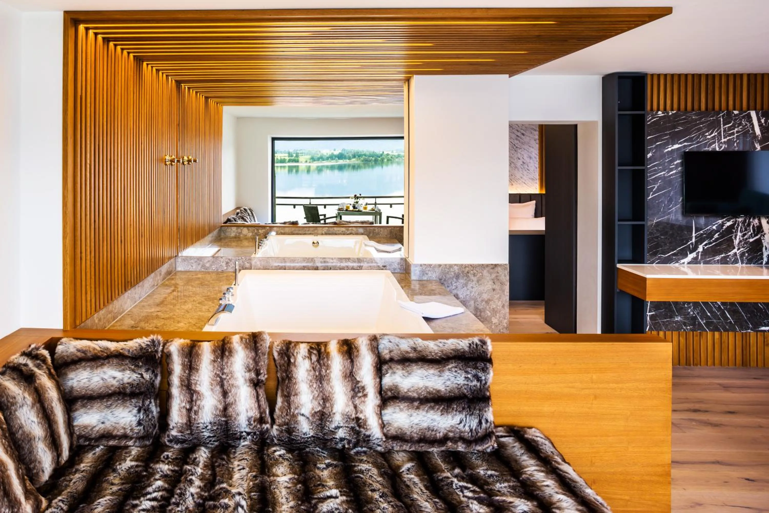 Bed in Hotel am Hopfensee