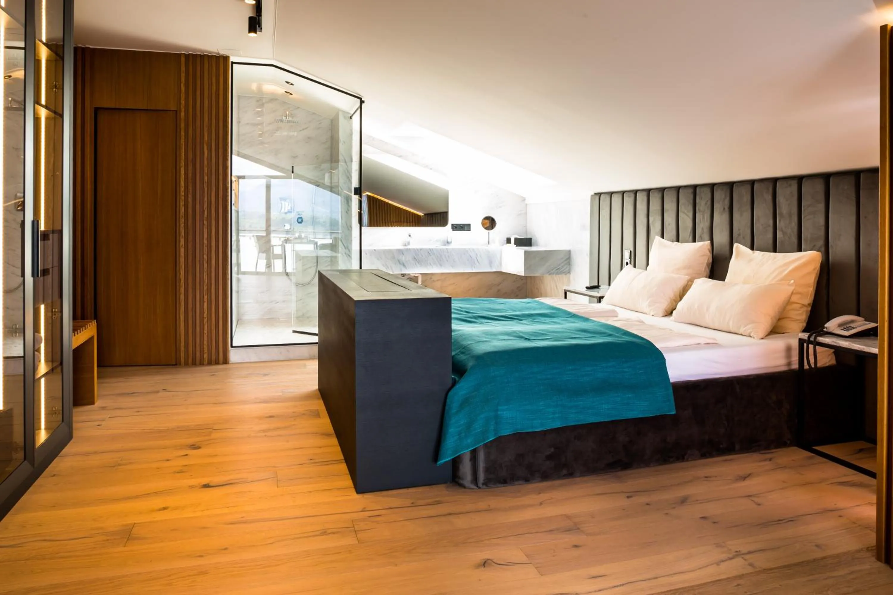 Bed in Hotel am Hopfensee