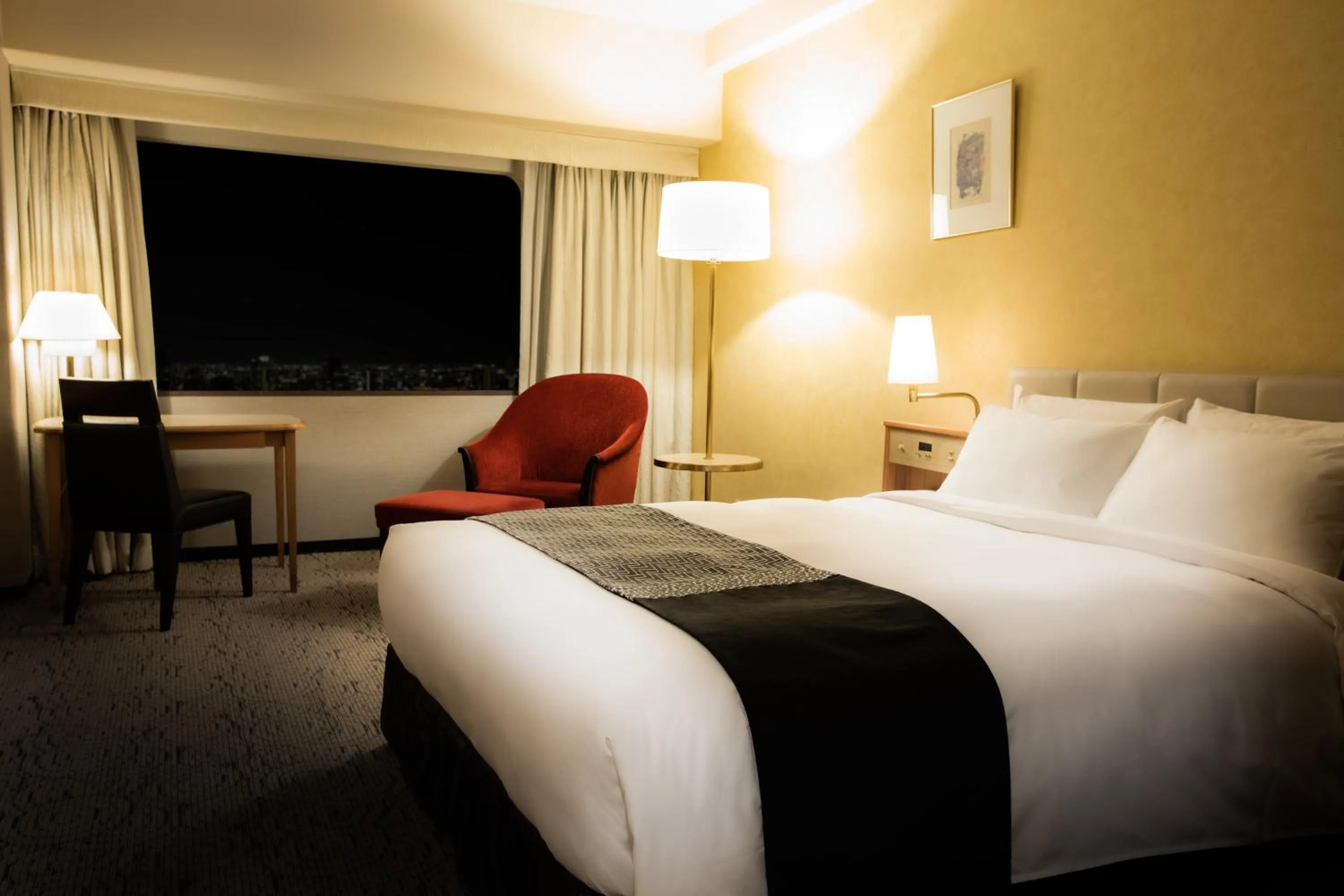 Bed in Hotel New Otani Hakata