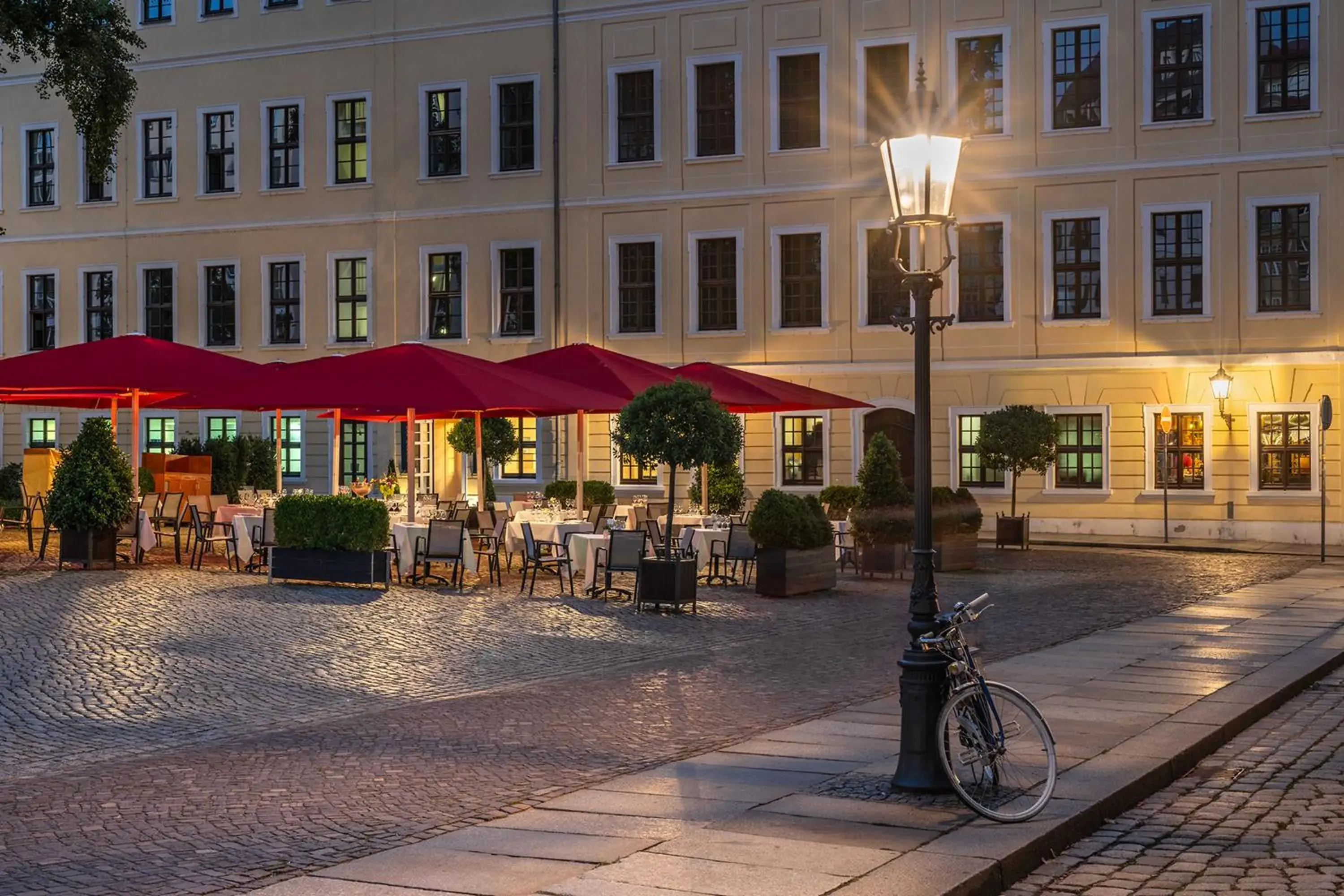 Restaurant/places to eat in Hotel Taschenbergpalais Kempinski Restaurant/places to eat in Hotel Taschenbergpalais Kempinski