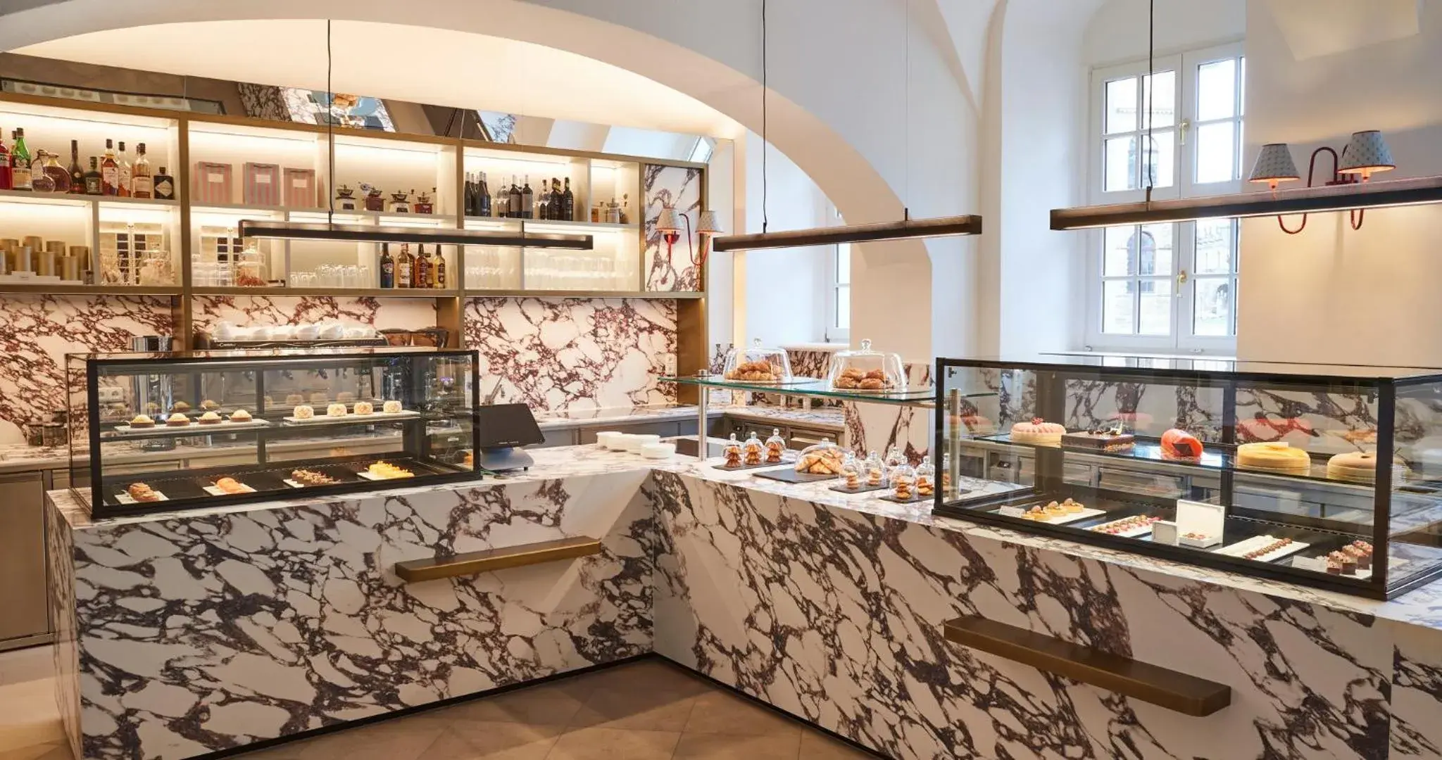Restaurant/places to eat in Hotel Taschenbergpalais Kempinski Restaurant/places to eat in Hotel Taschenbergpalais Kempinski