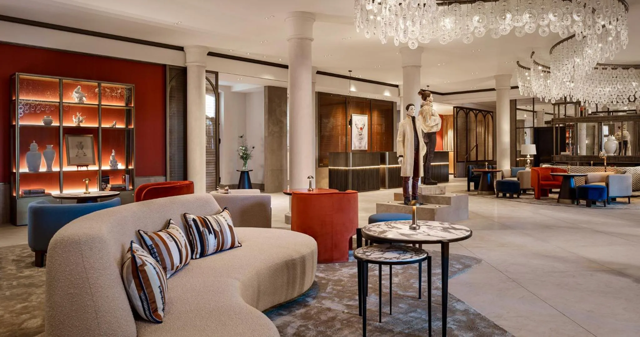 Property building in Hotel Taschenbergpalais Kempinski