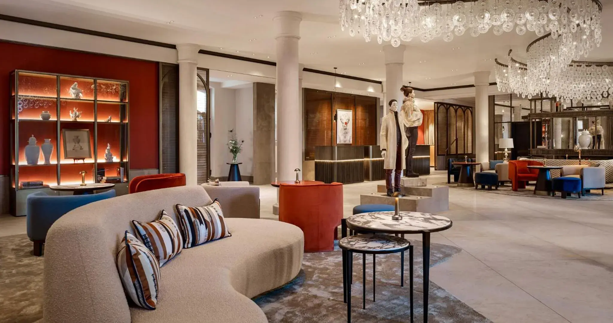 Property building in Hotel Taschenbergpalais Kempinski Property building in Hotel Taschenbergpalais Kempinski