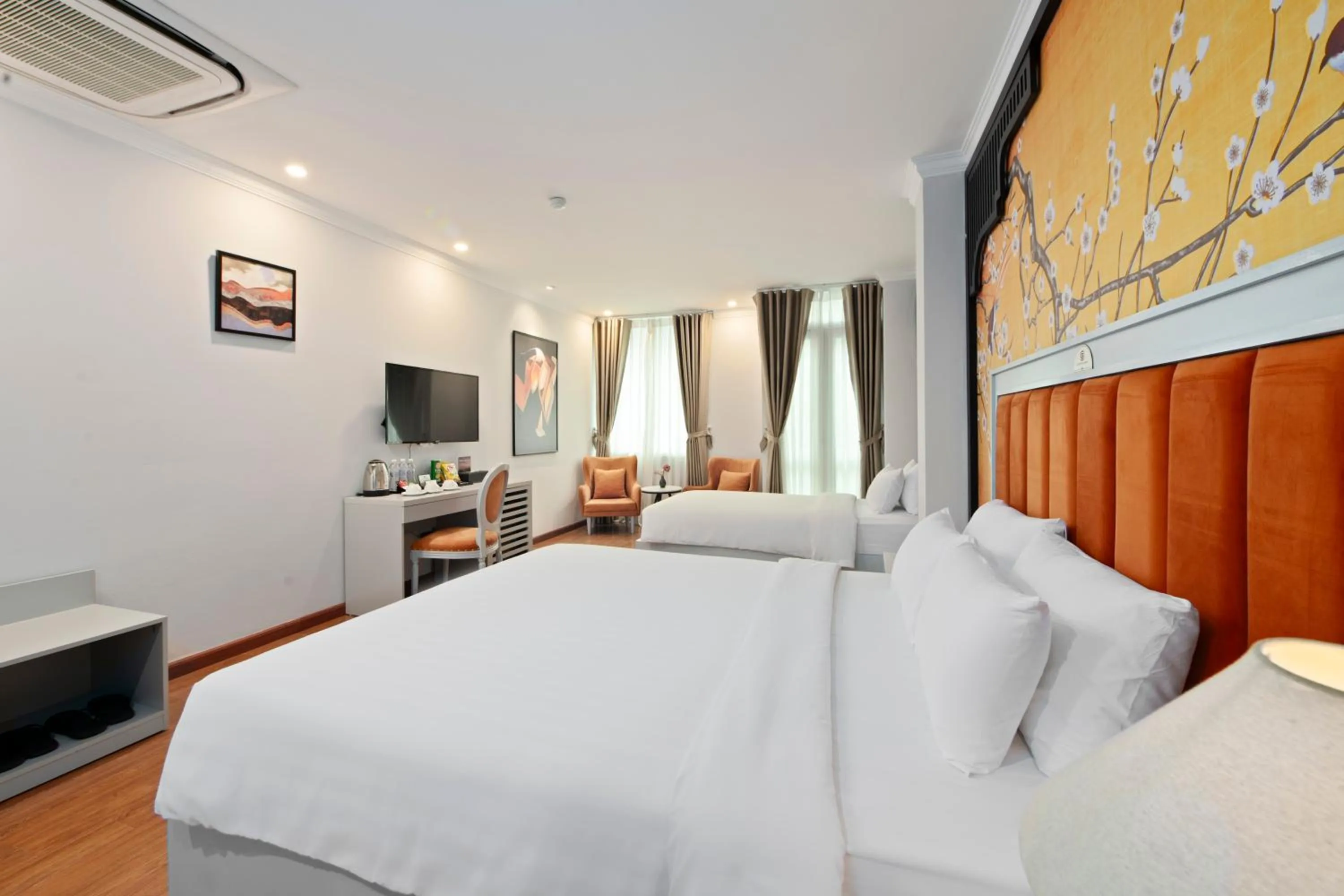 Bedroom, Bed in San Premium Hotel