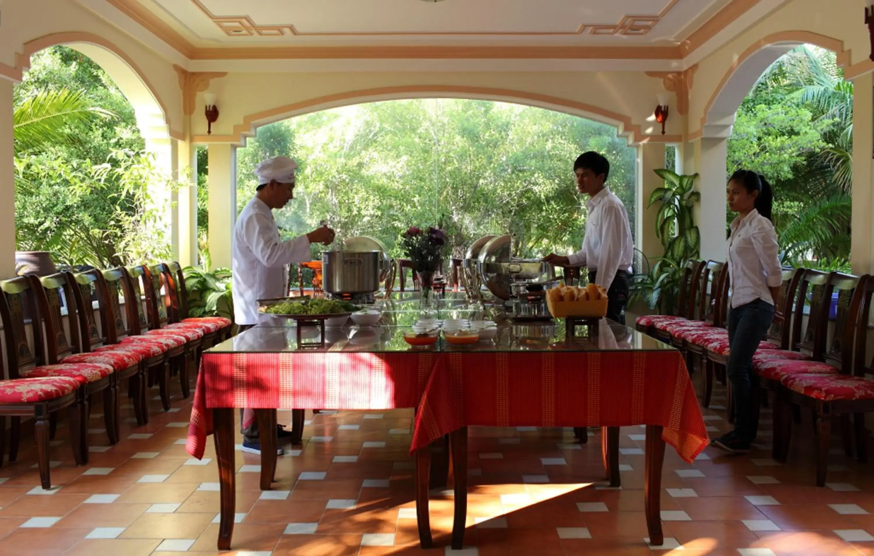 Restaurant/places to eat in Gold Rooster Resort Restaurant/places to eat in Gold Rooster Resort