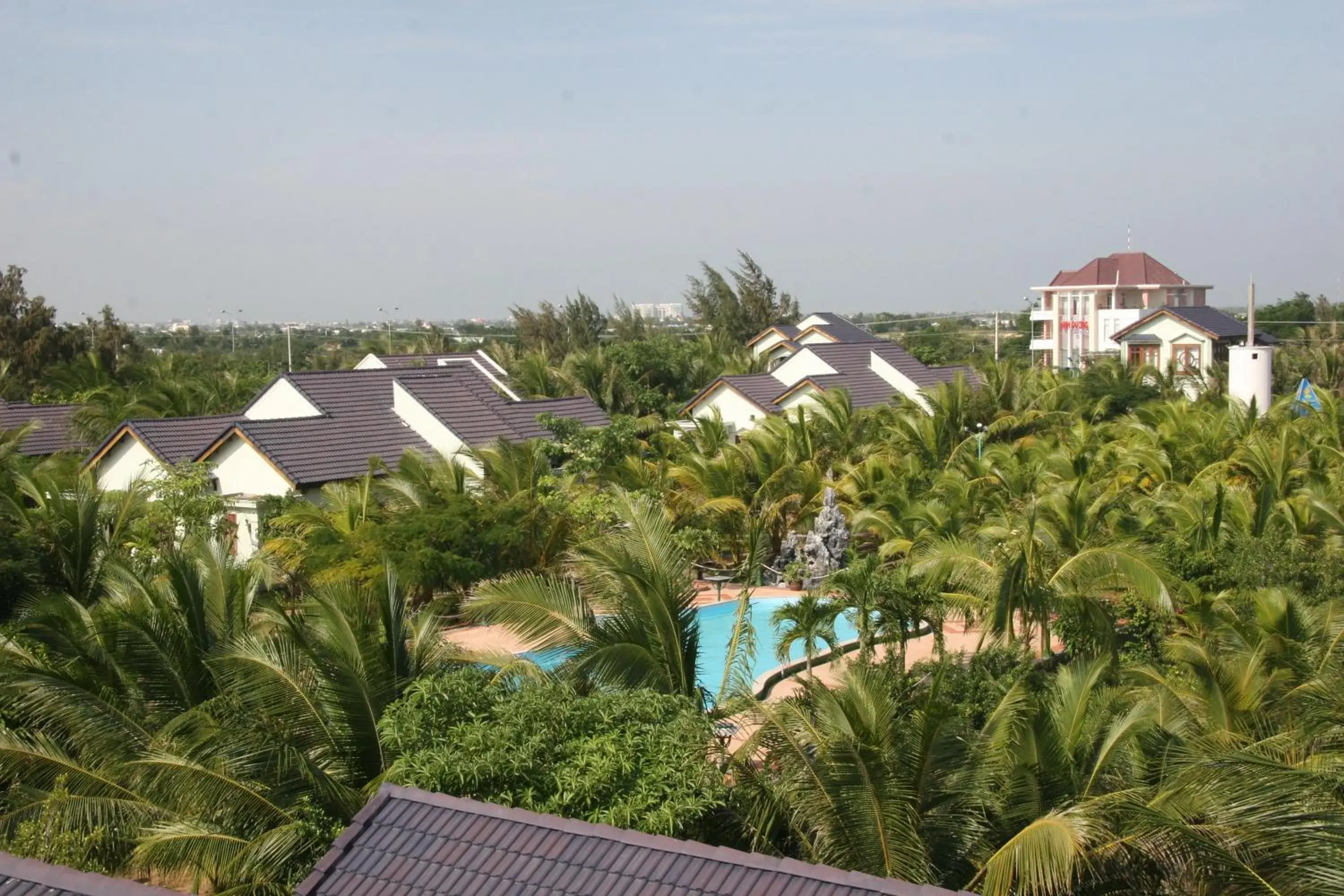 Garden view in Gold Rooster Resort Garden view in Gold Rooster Resort