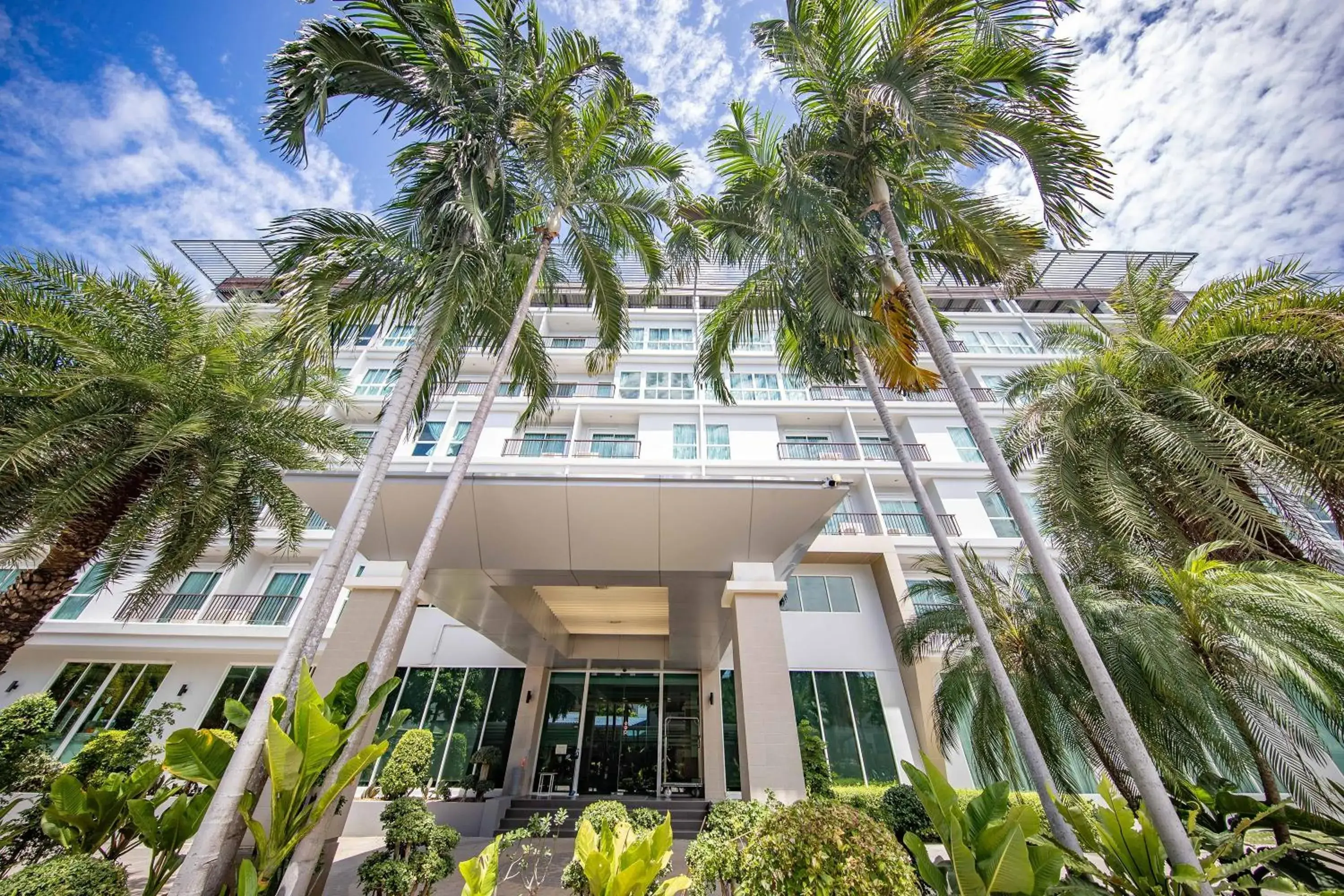 Property building in Phavina Hotel Rayong SHA Extra Plus Property building in Phavina Hotel Rayong SHA Extra Plus