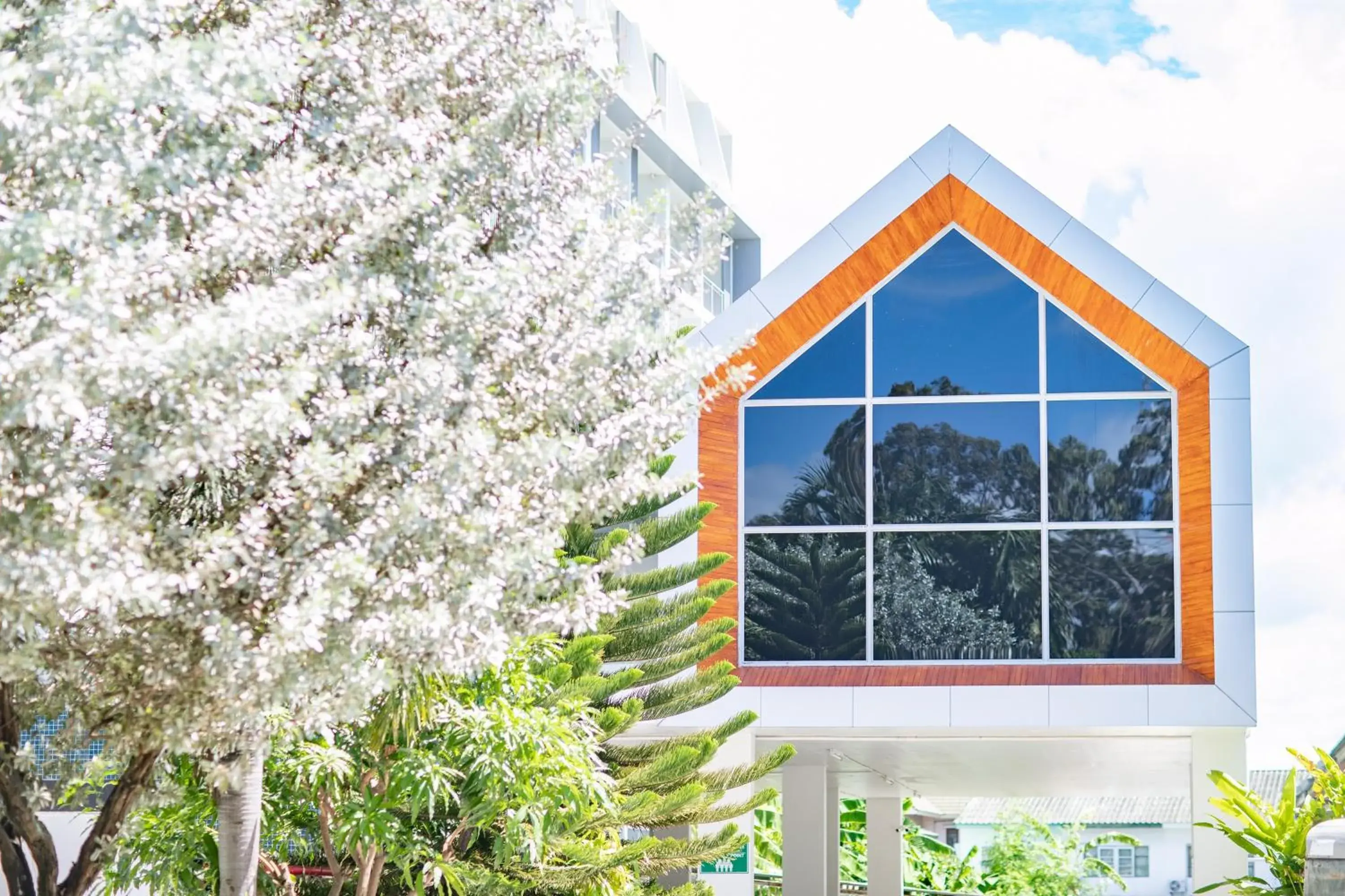 Property building in Phavina Hotel Rayong SHA Extra Plus Property building in Phavina Hotel Rayong SHA Extra Plus