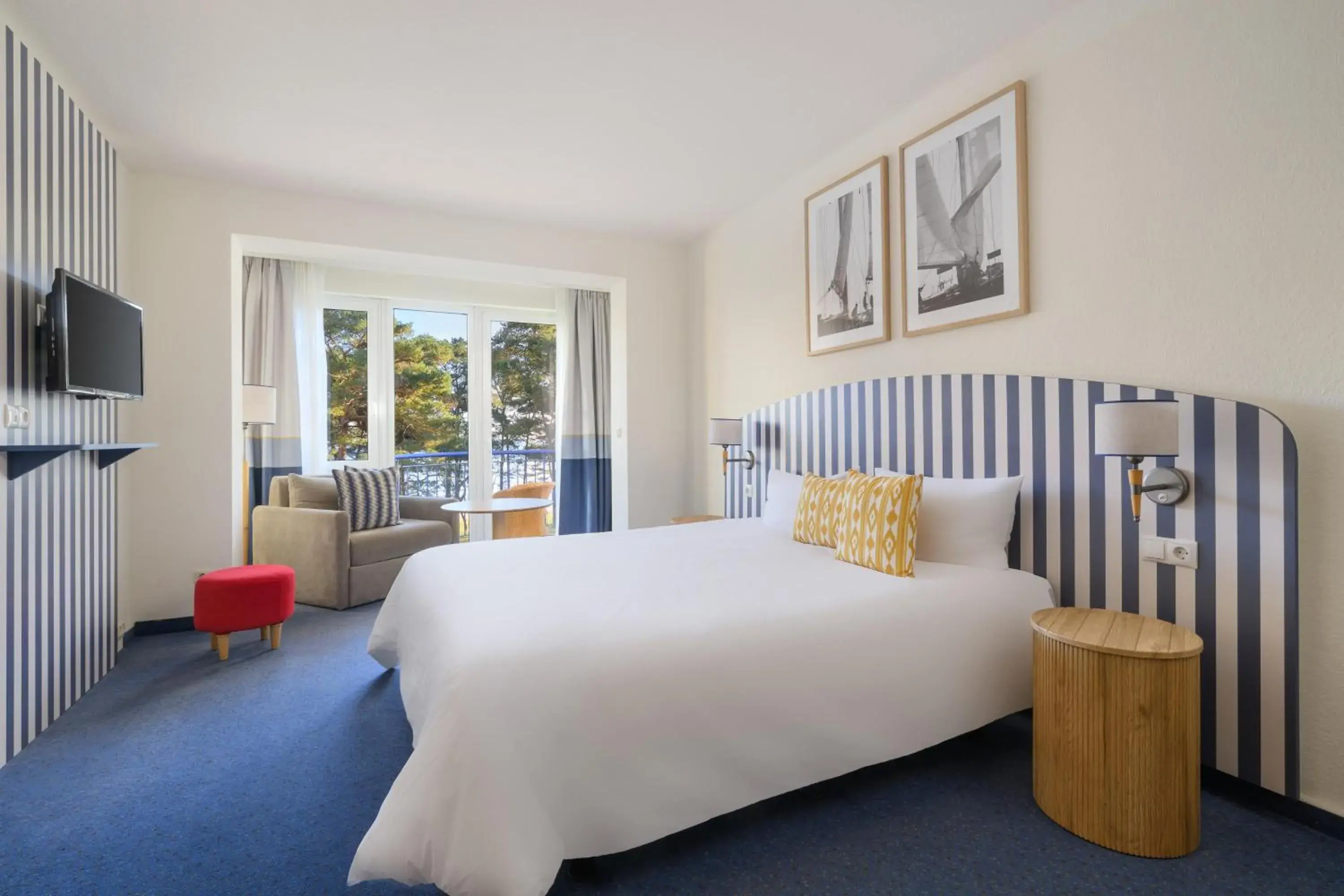 Photo of the whole room, Bed in IFA Rügen Hotel & Ferienpark Photo of the whole room, Bed in IFA Rügen Hotel & Ferienpark