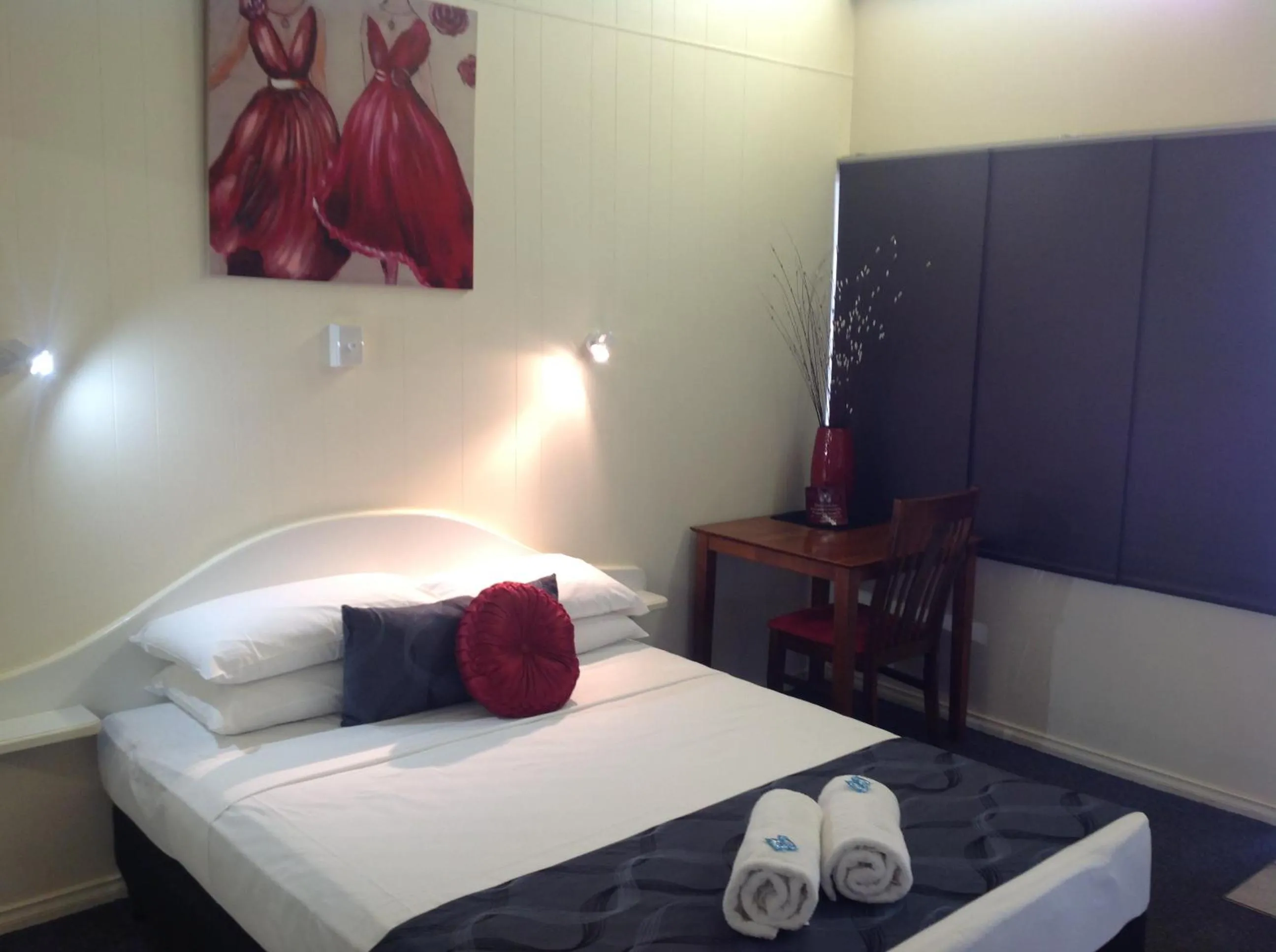 Standard Queen Room in Parkside Motel Ayr