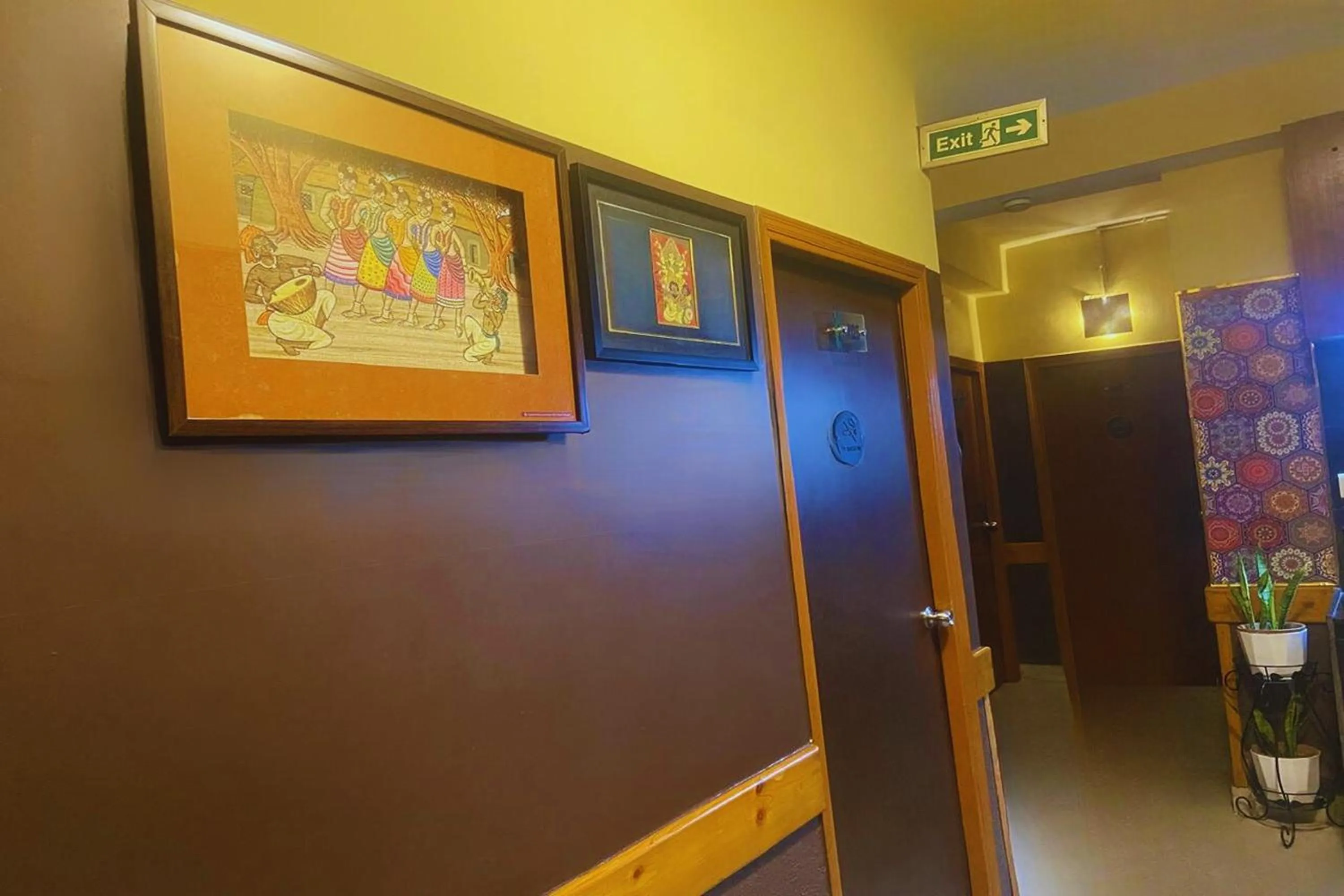 Decorative detail in The Kei Inn & Suites Hotel near Salt Lake