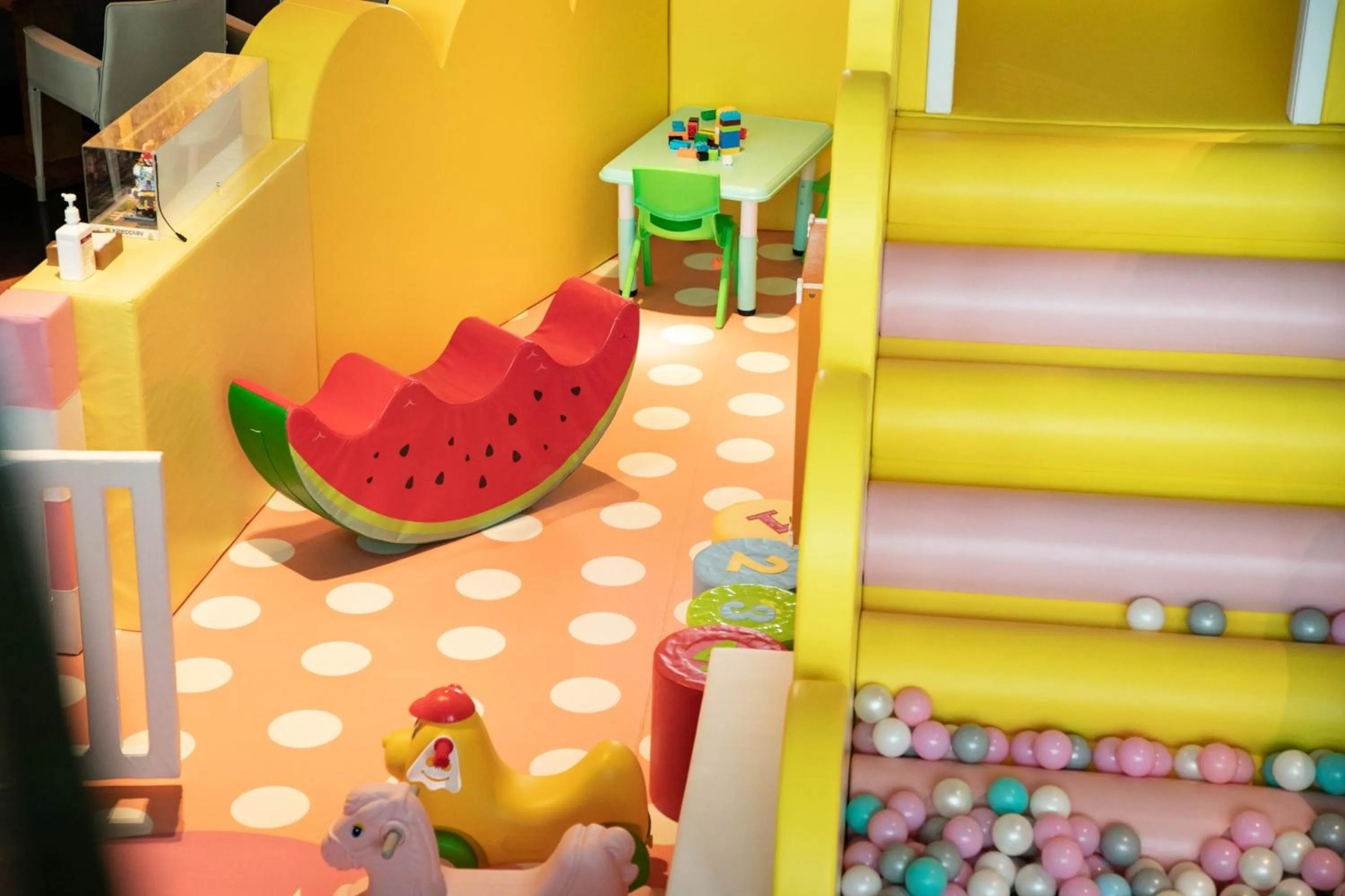 Restaurant/places to eat in Grand Hyatt Shenzhen