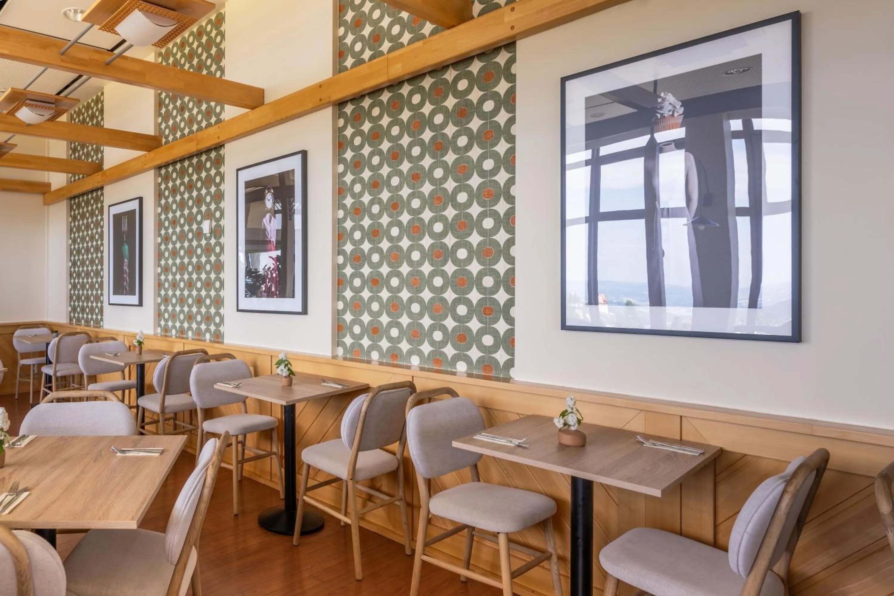 Restaurant/places to eat in IFA Schöneck Hotel & Ferienpark