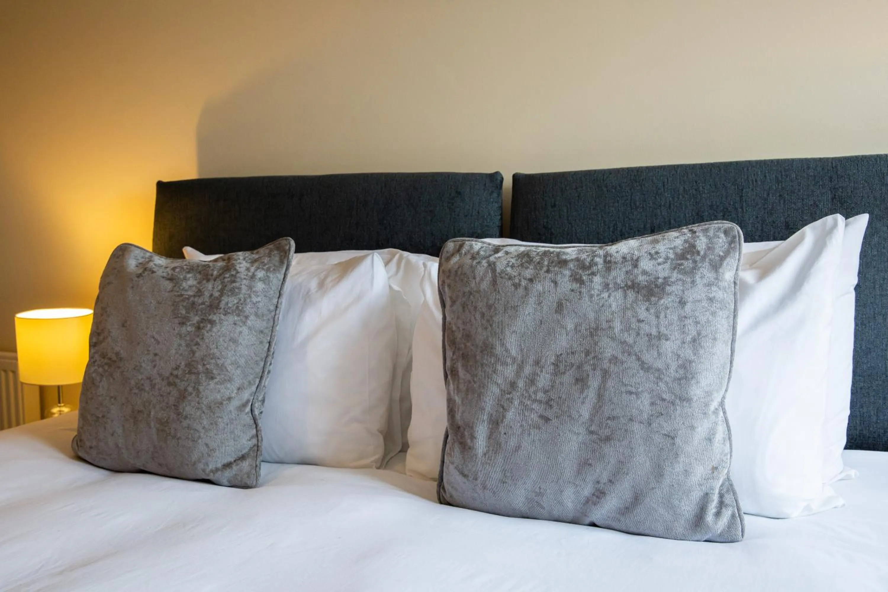 Other, Bed in 2 Bedroom Penthouse, Clockhouse, Hoddessdon