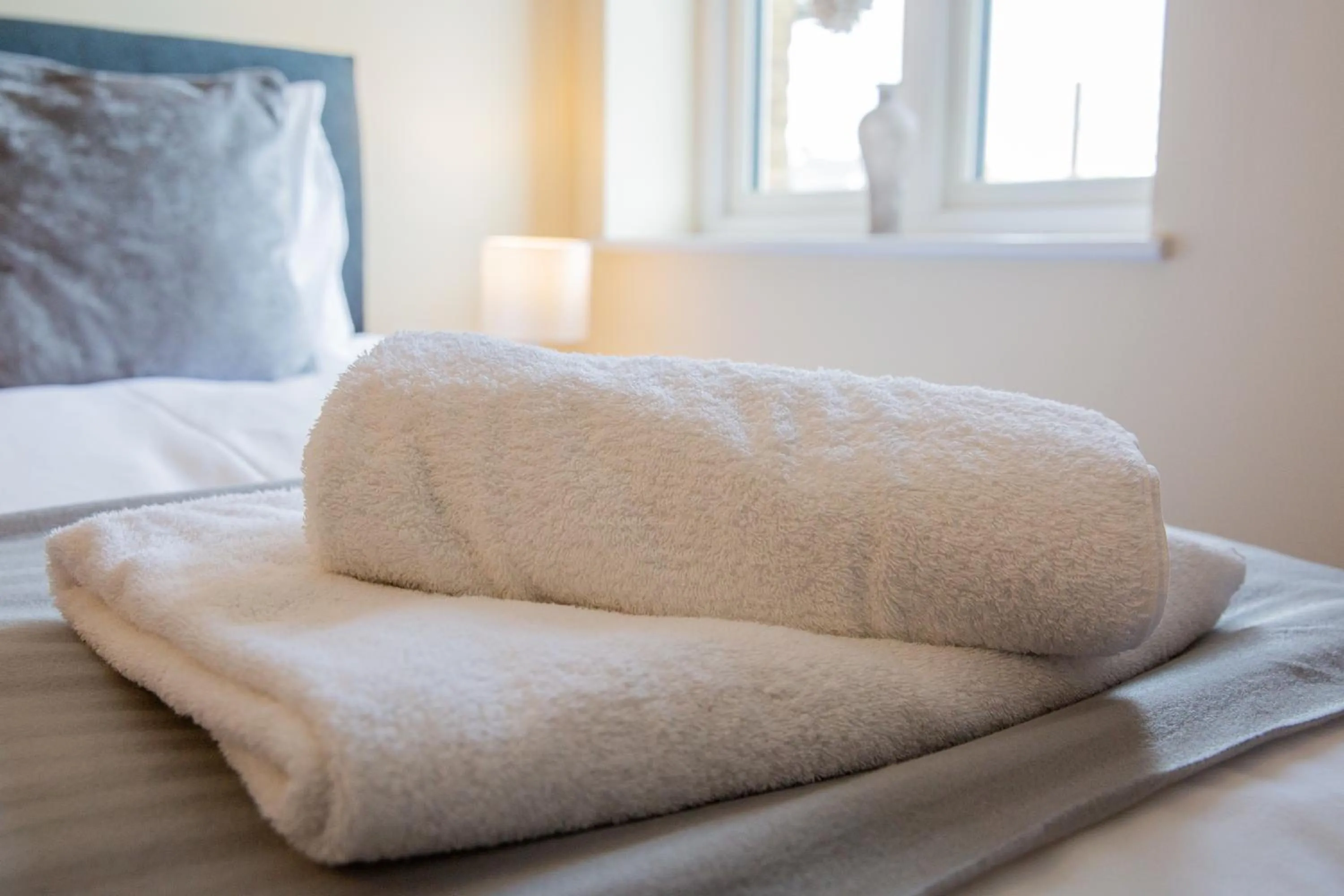 Other, Bed in 2 Bedroom Penthouse, Clockhouse, Hoddessdon