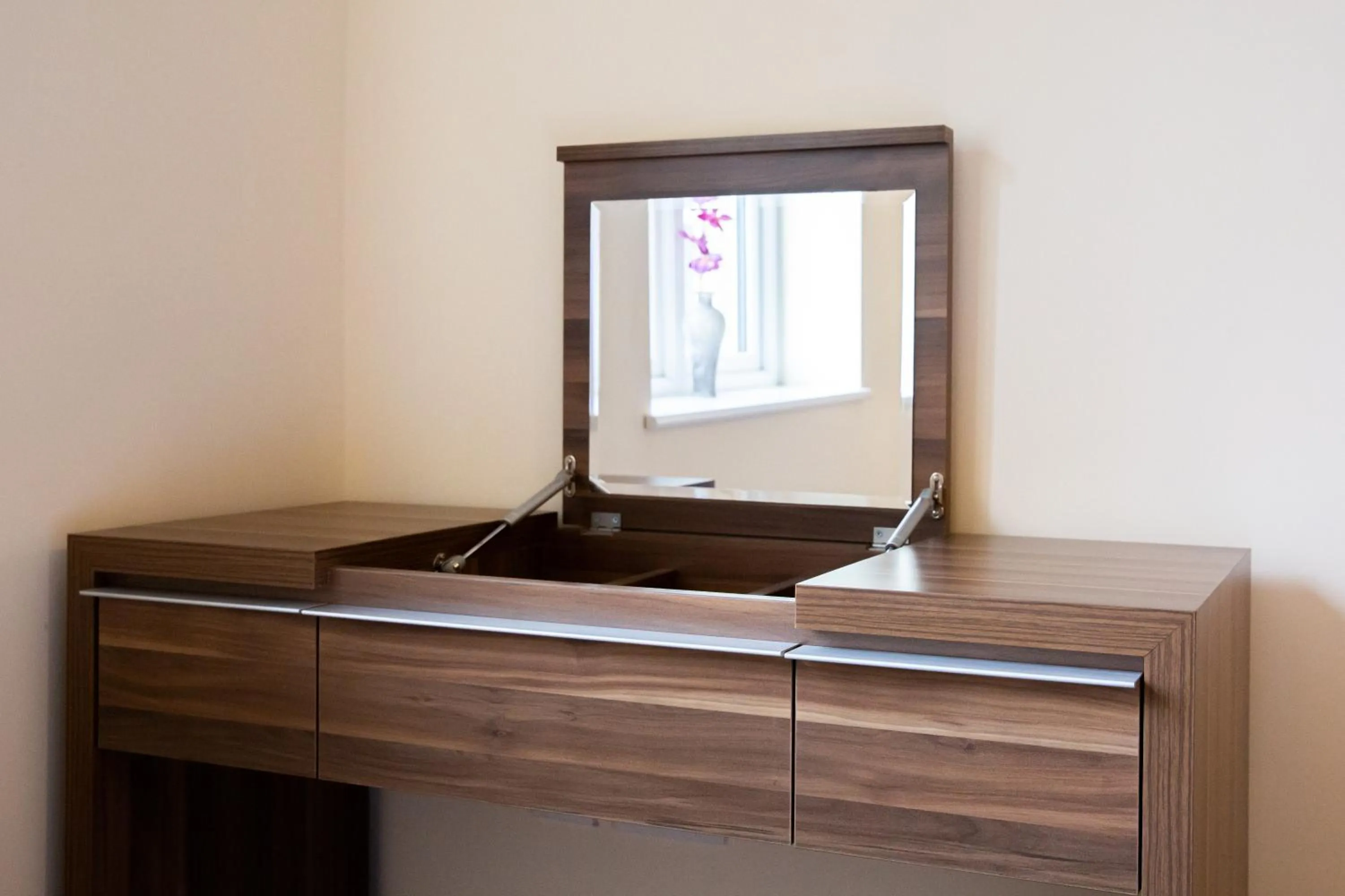 Other in 2 Bedroom Penthouse, Clockhouse, Hoddessdon