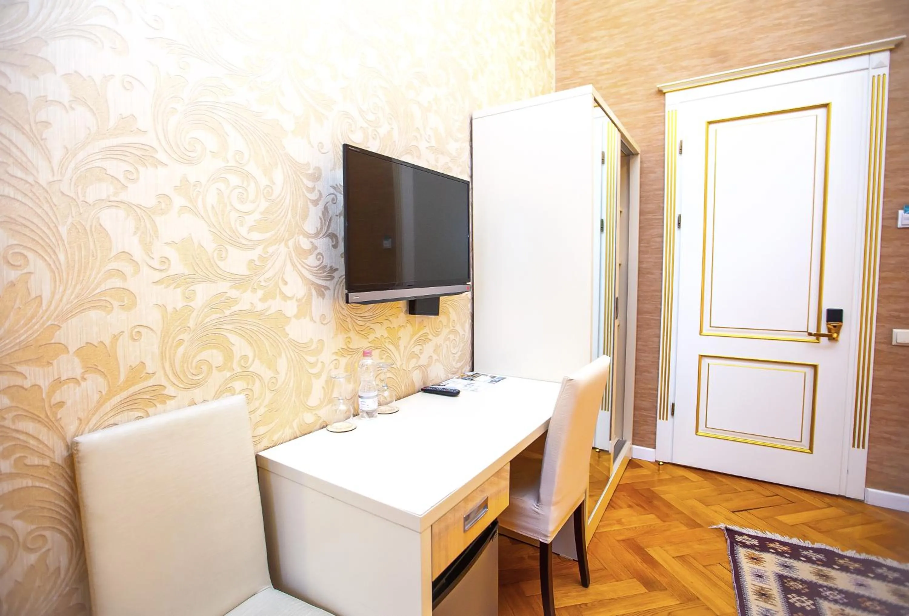 Living room in Rustaveli Hotel