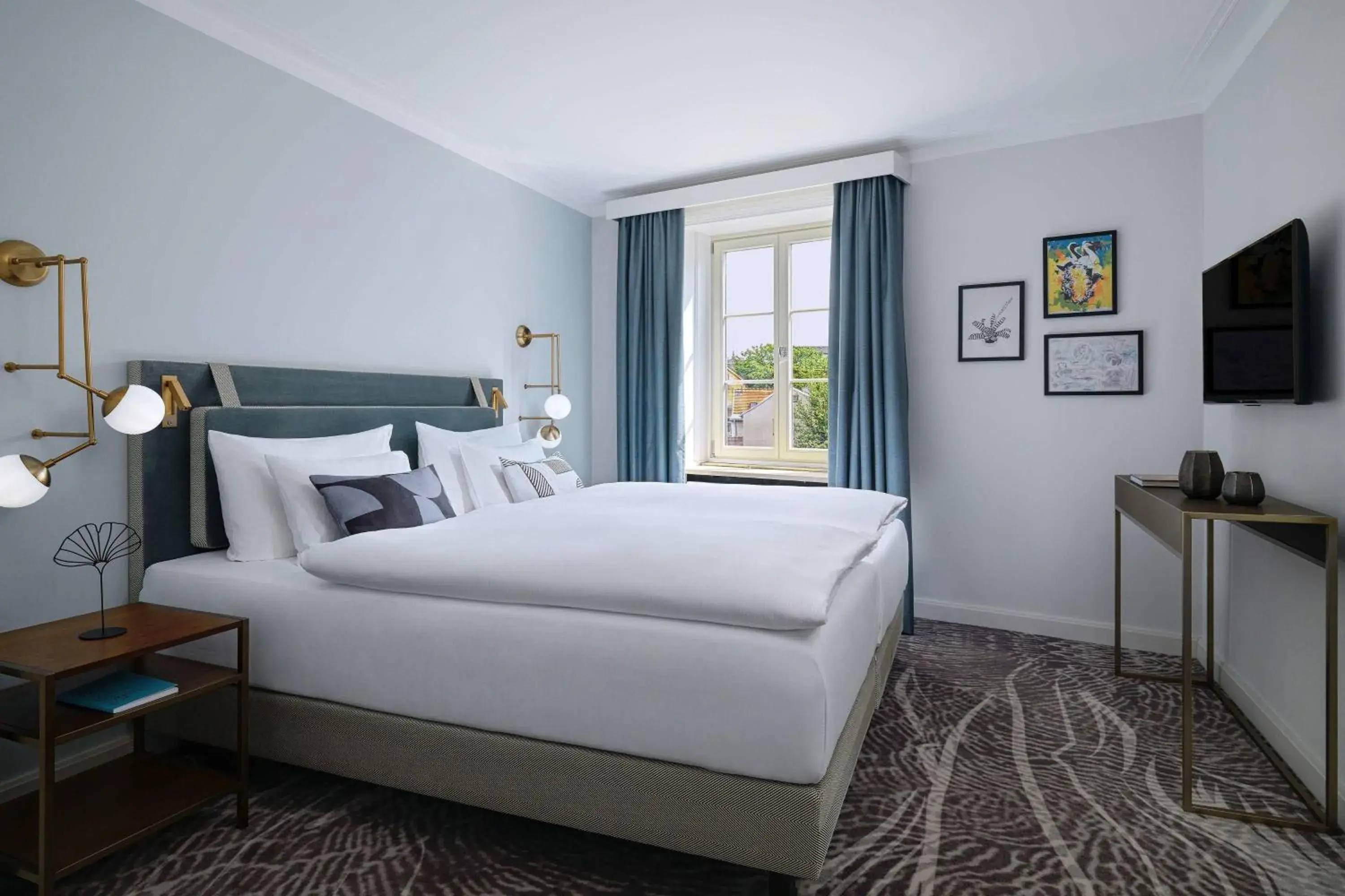 Bedroom, Bed in Hotel Elephant Weimar, Autograph Collection Bedroom, Bed in Hotel Elephant Weimar, Autograph Collection