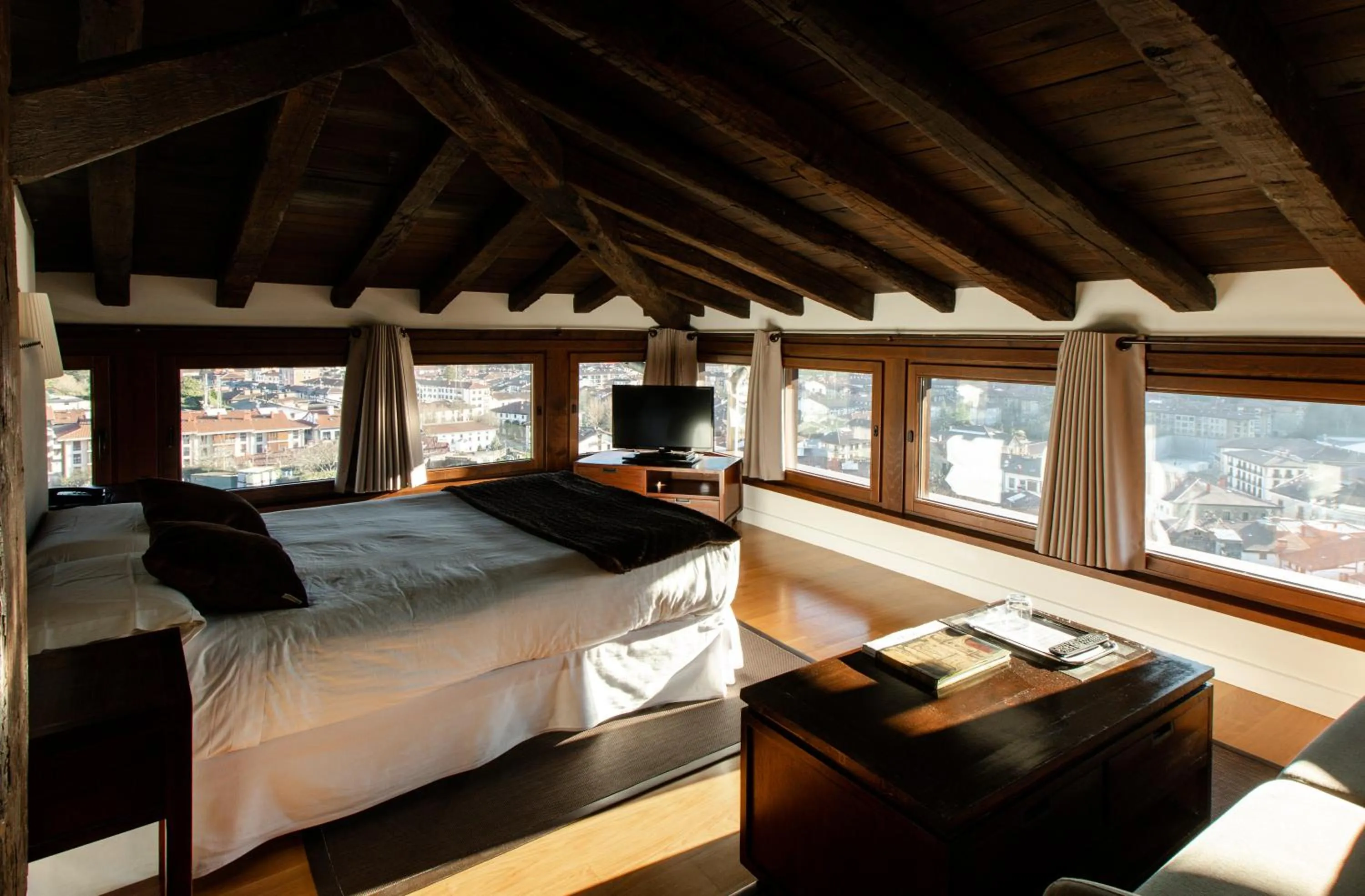 Photo of the whole room, Bed in Hotel Torre Zumeltzegi