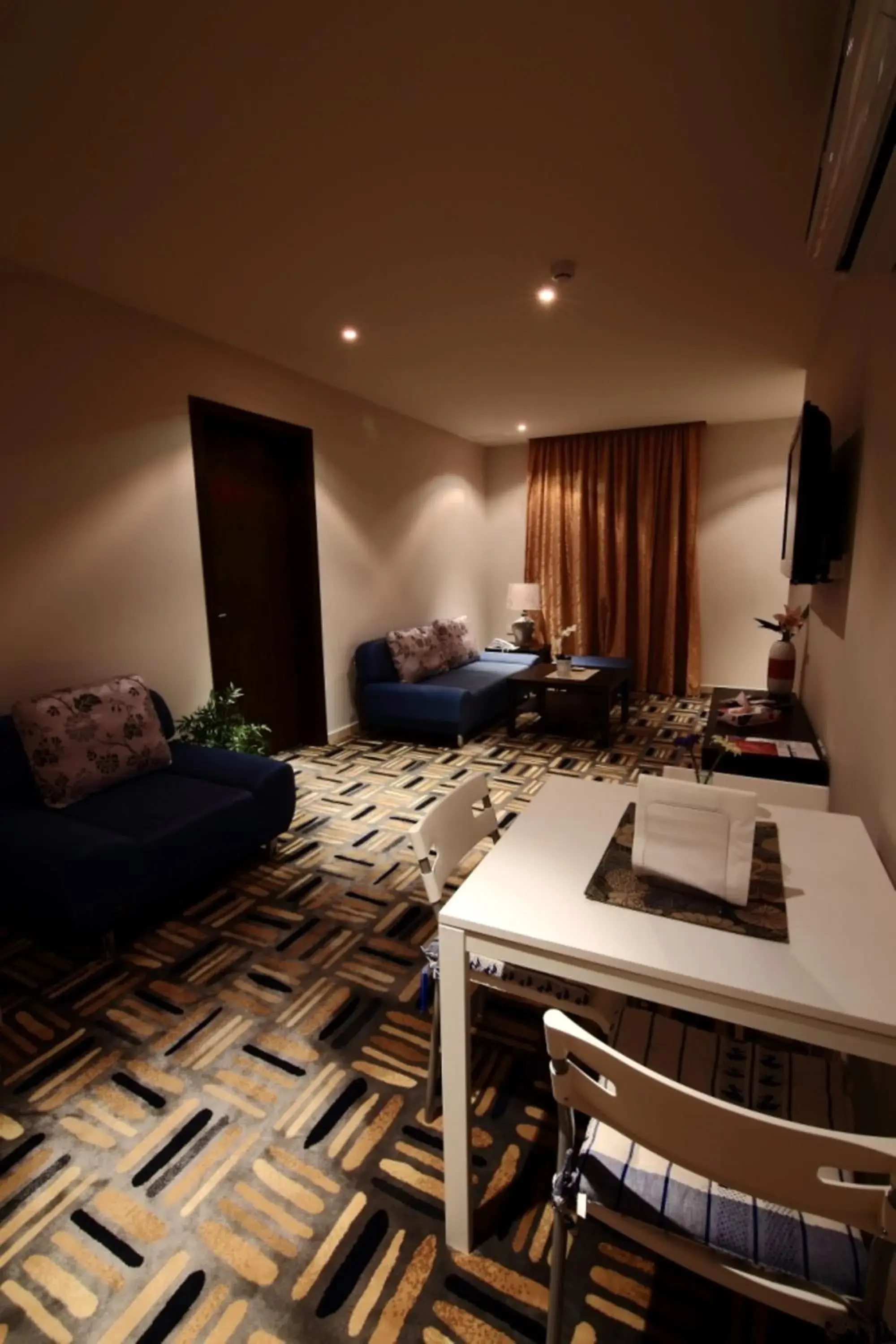 Two-Bedroom Suite in Executive Suites Two-Bedroom Suite in Executive Suites