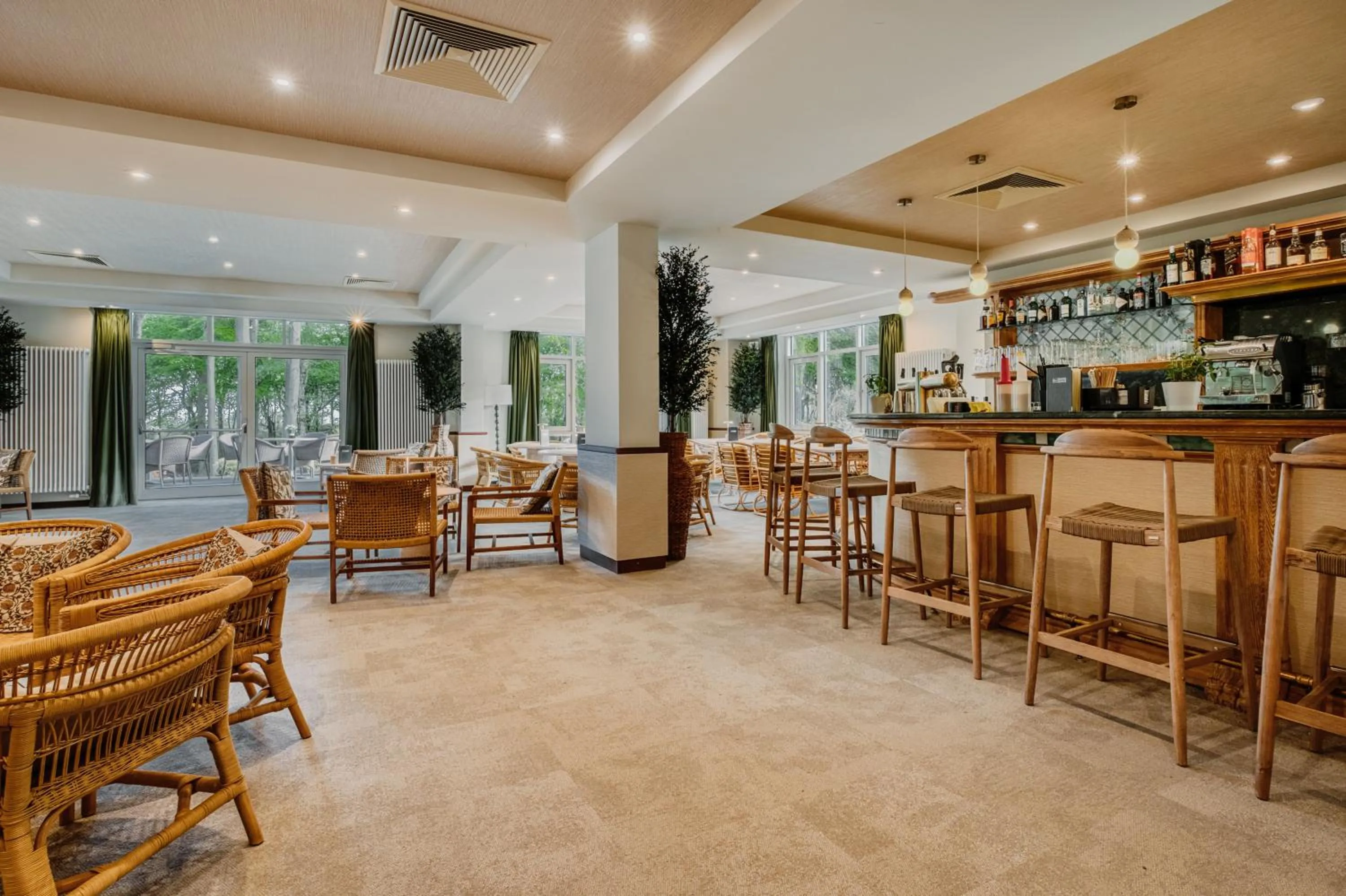 Lounge or bar in IFA Graal-Müritz Hotel & Spa