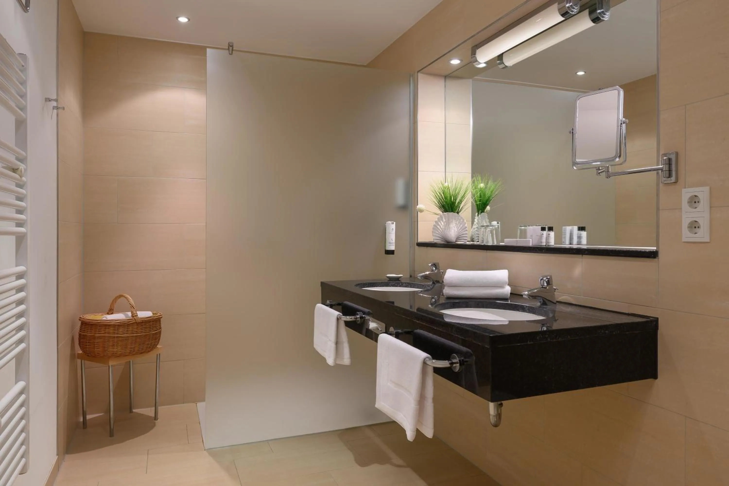 Shower in IFA Graal-Müritz Hotel & Spa