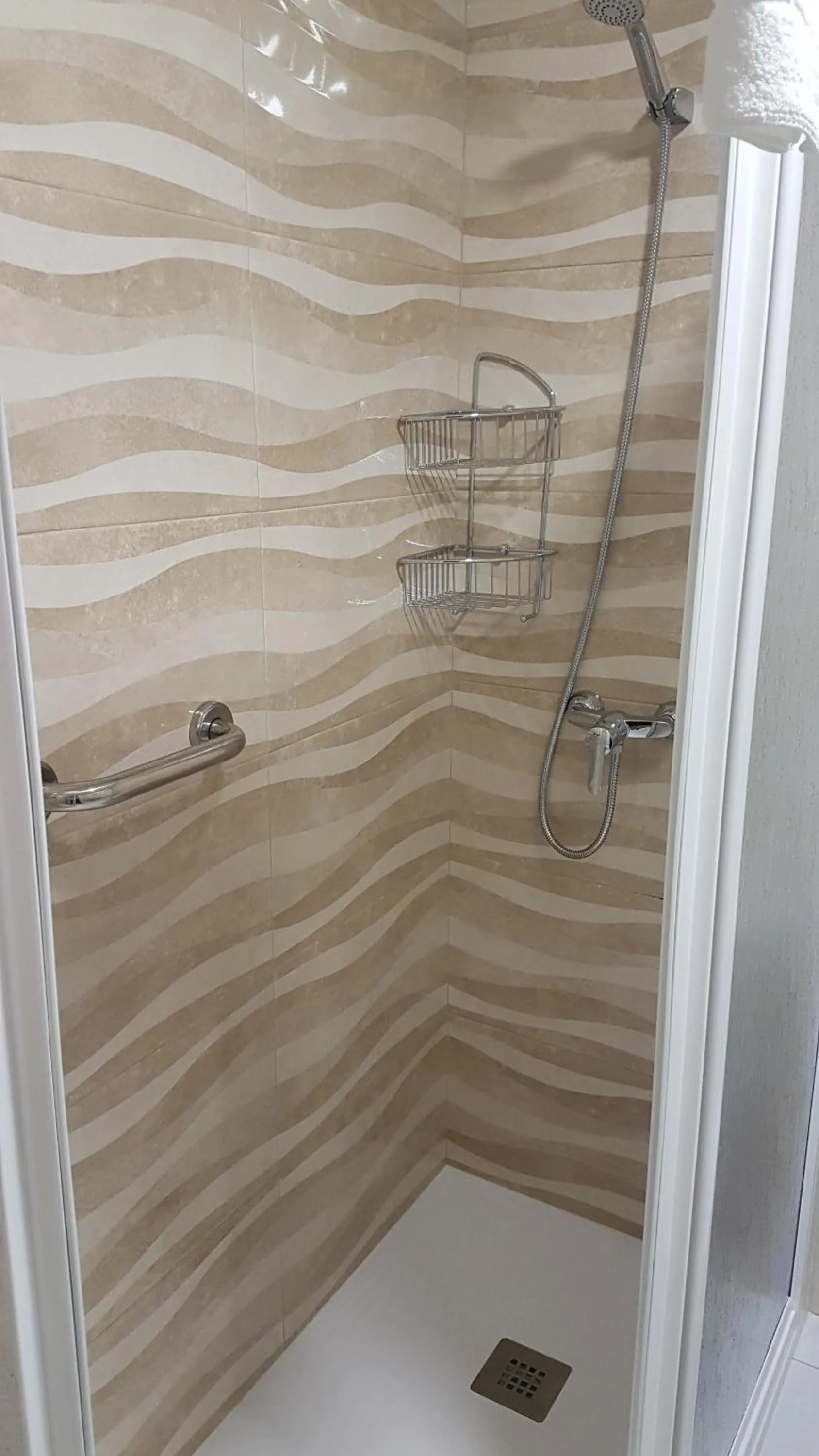 Shower in Hotel Punta Seame