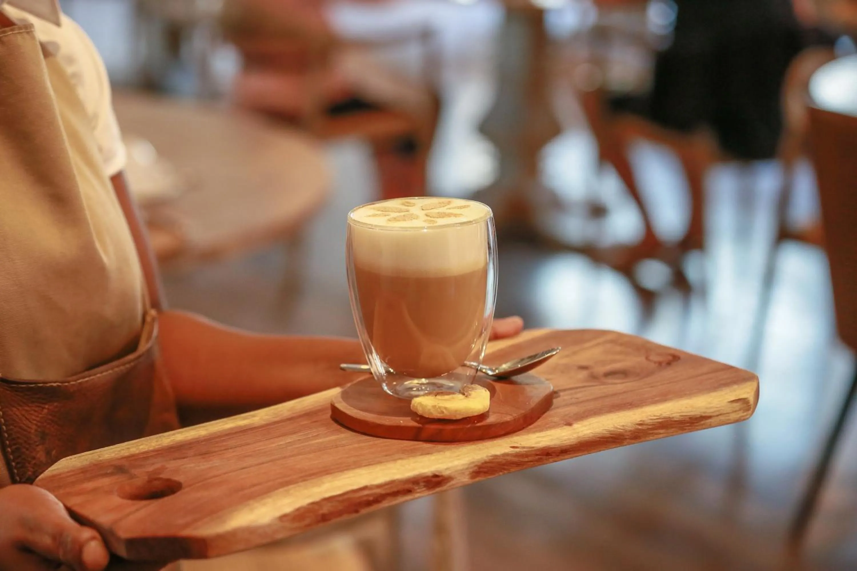 Restaurant/places to eat in Otjiwa Safari Lodge