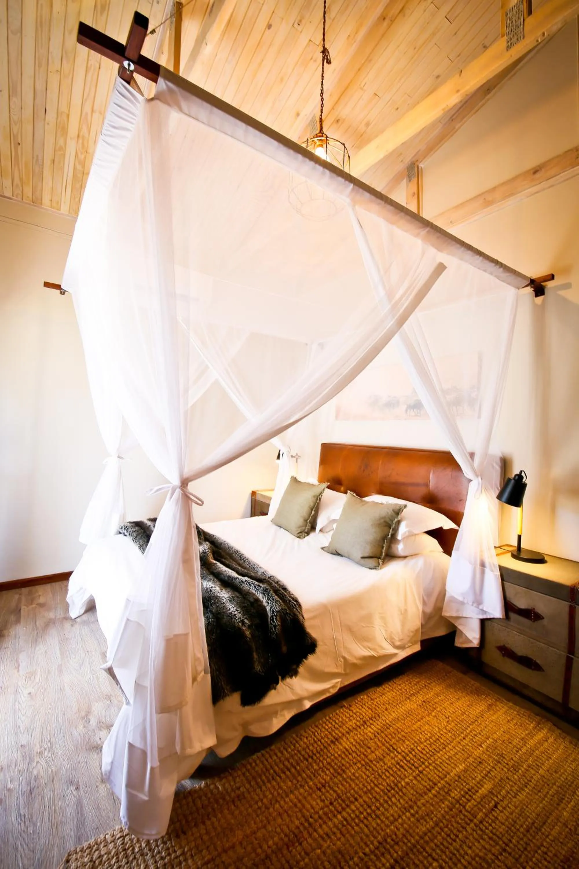 Bedroom, Bed in Otjiwa Safari Lodge