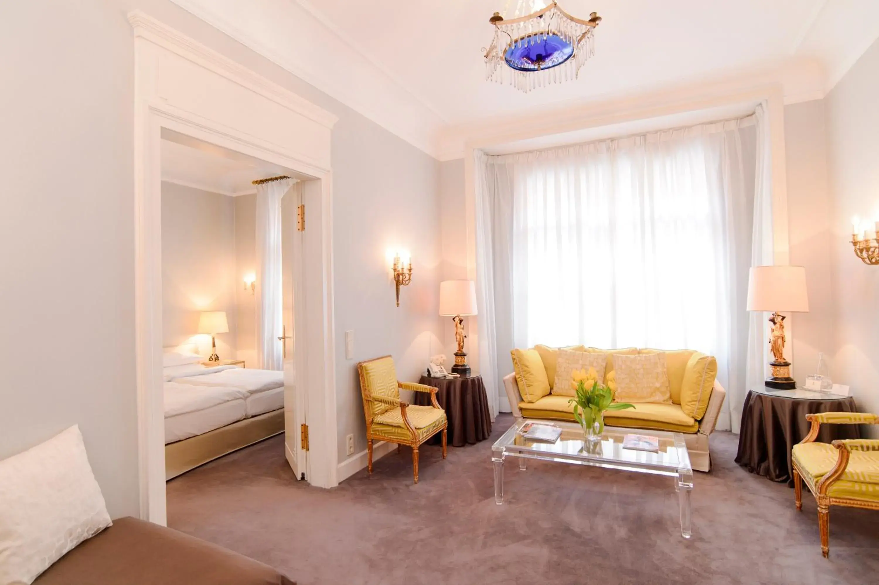 Photo of the whole room, Bed in Hotel Opera Photo of the whole room, Bed in Hotel Opera