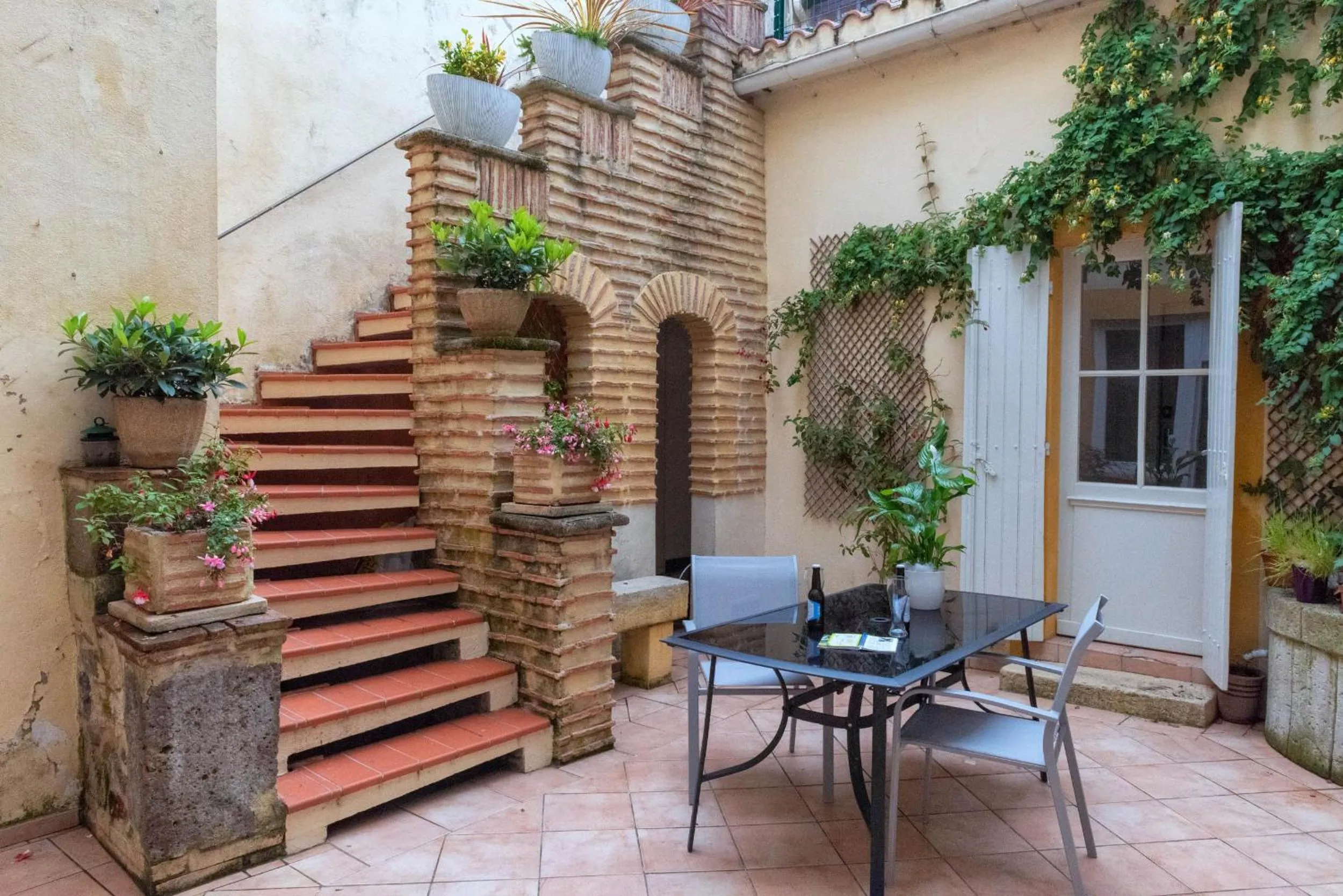 Property building in La Maison DUFFOUR chambres d'hôtes avec Petit Déjeuner