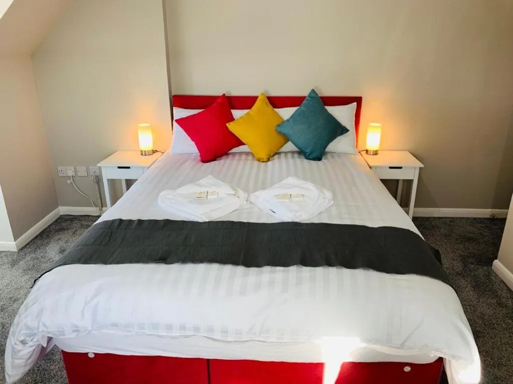 Bed in The Greenwich Rooms - Burger & Bird Bar & Restaurant