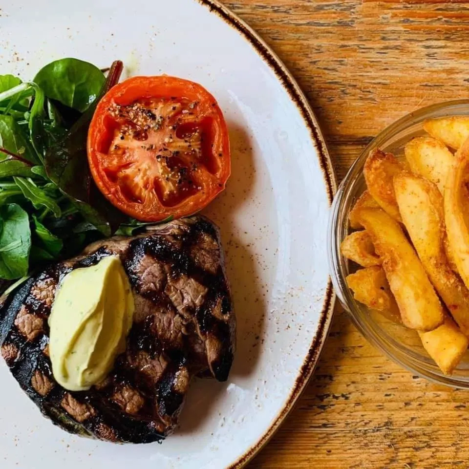 The Greenwich Rooms - Burger & Bird Bar & Restaurant