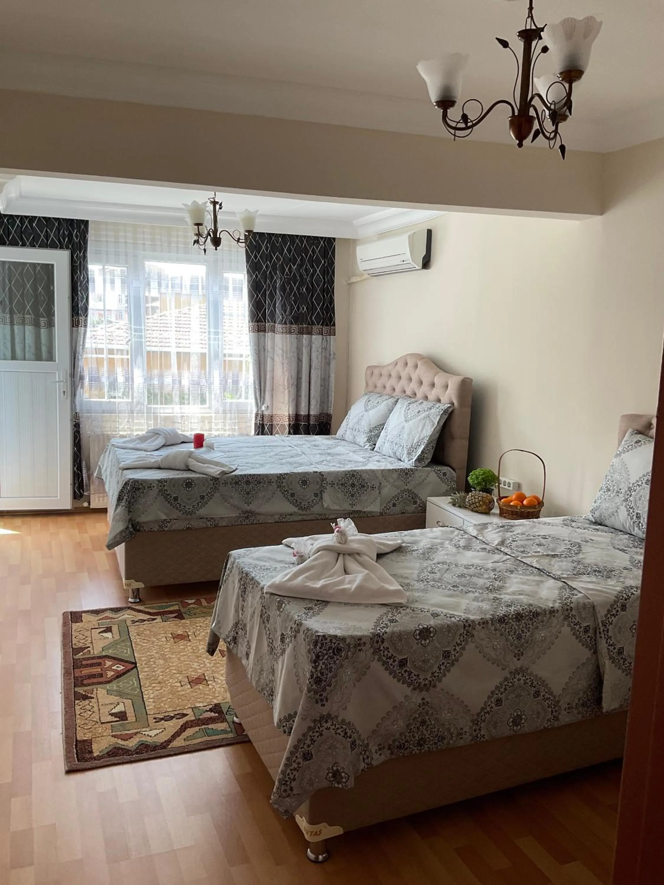 Photo of the whole room, Bed in SULTANAHMET ıŞIL HOTEL