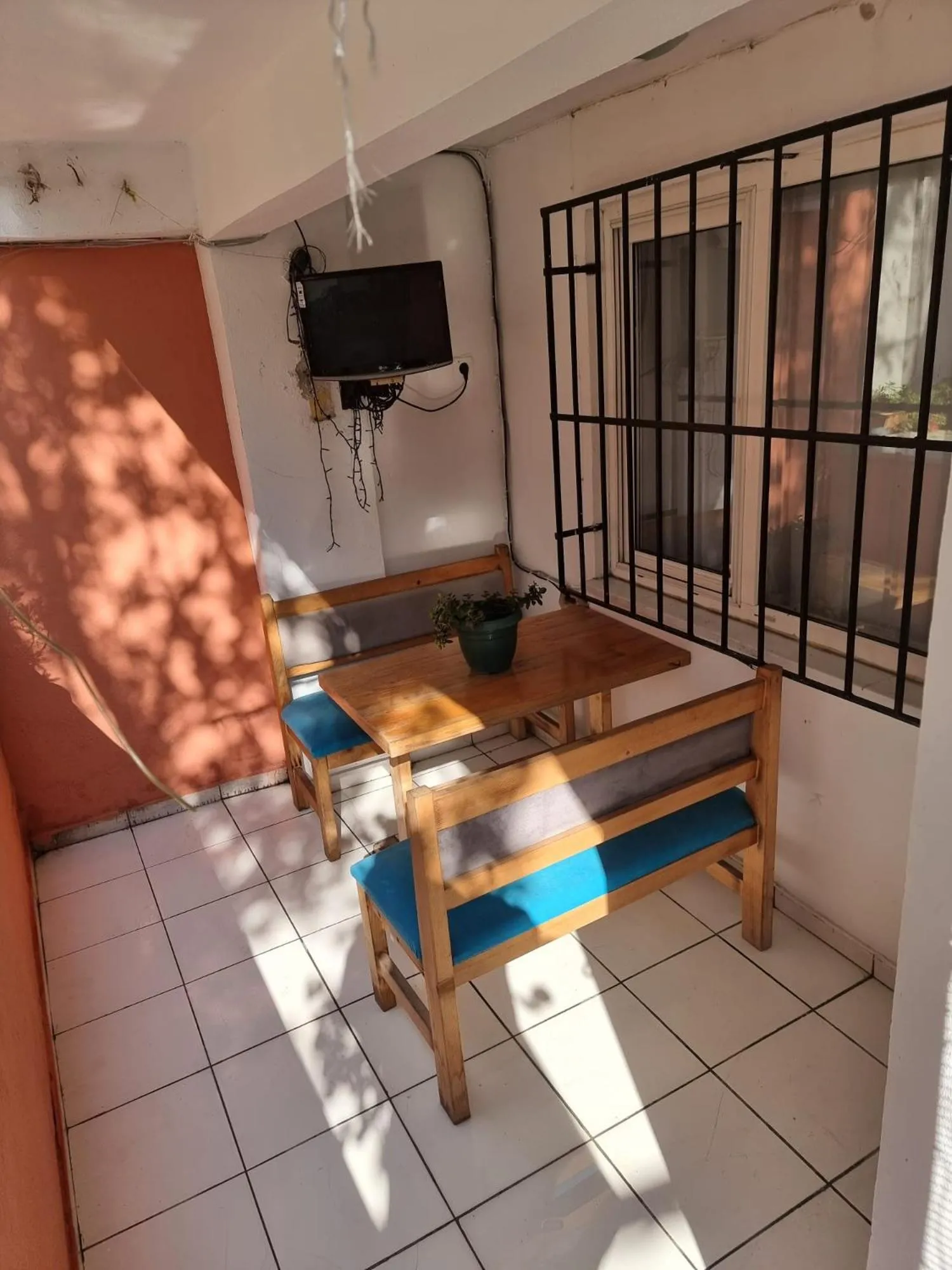 Seating area, TV/Entertainment Center in SULTANAHMET ıŞIL HOTEL