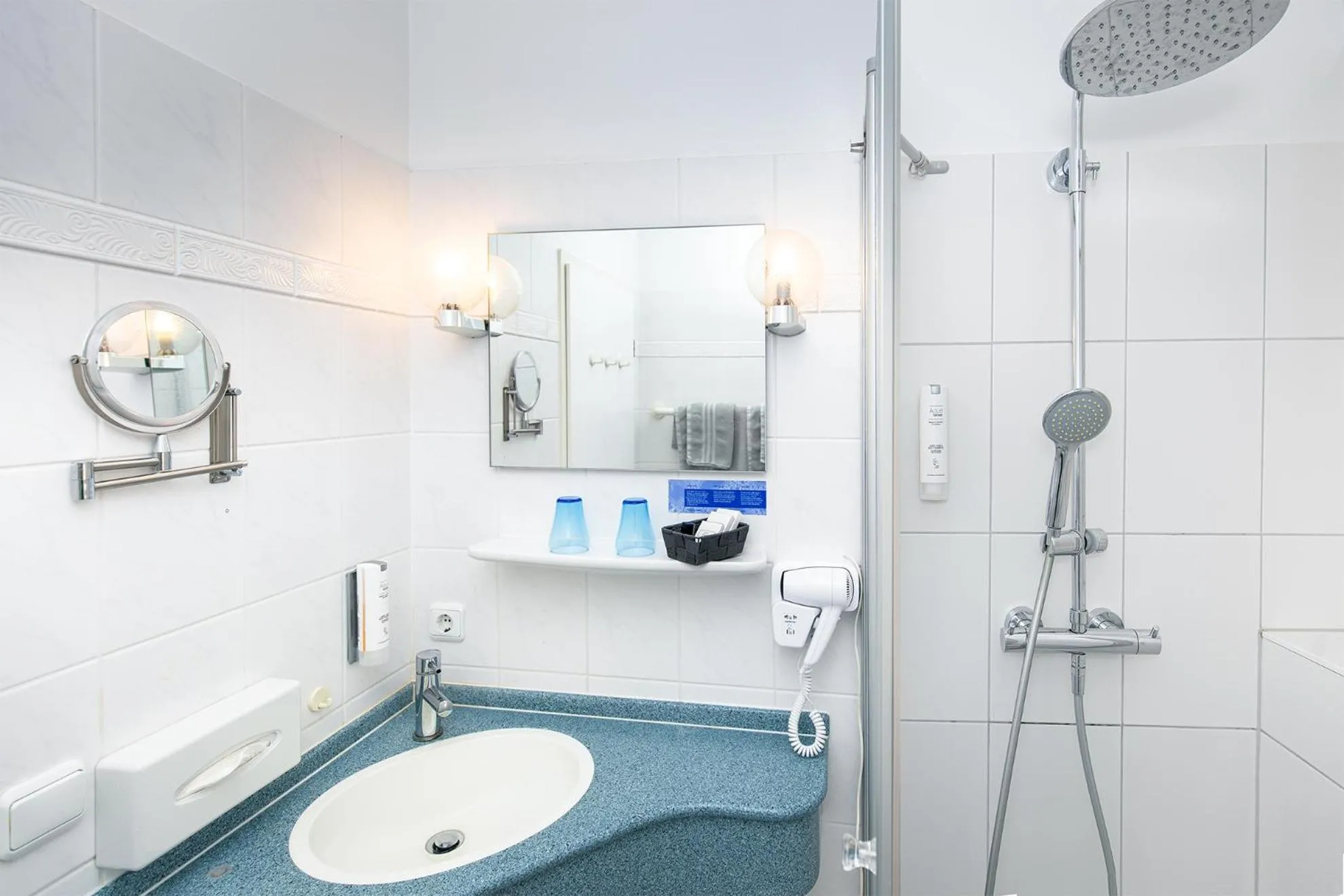 Shower in Hotel Schlösschen Sundische Wiese Zingst