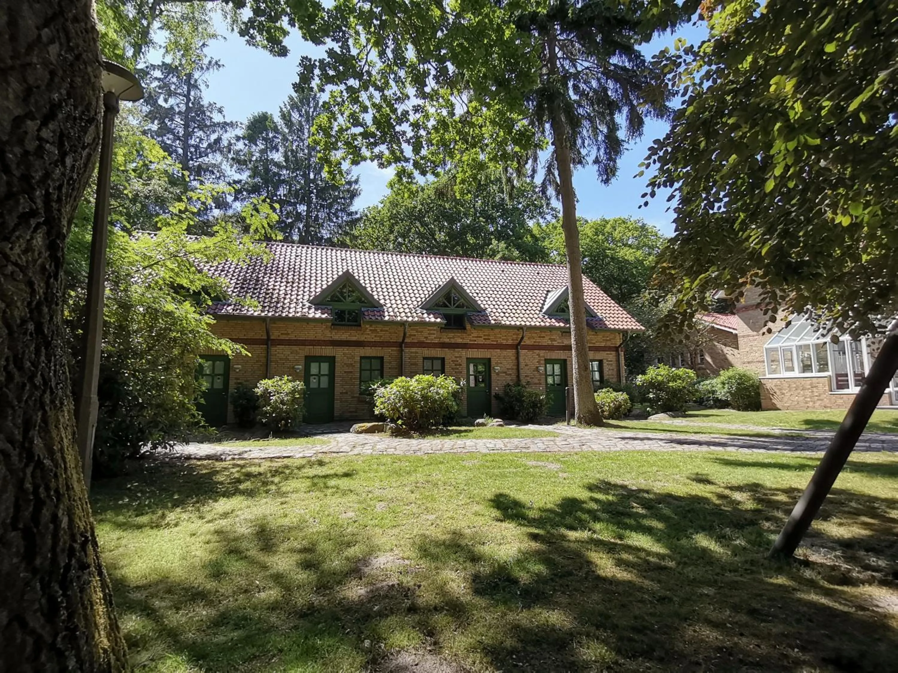 Property building in Hotel Schlösschen Sundische Wiese Zingst
