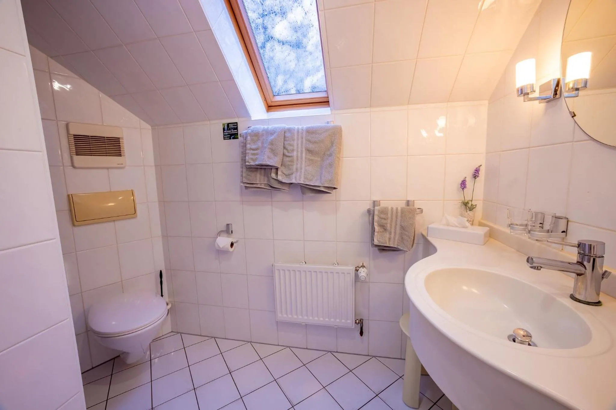 Bathroom in Hotel Schlösschen Sundische Wiese Zingst