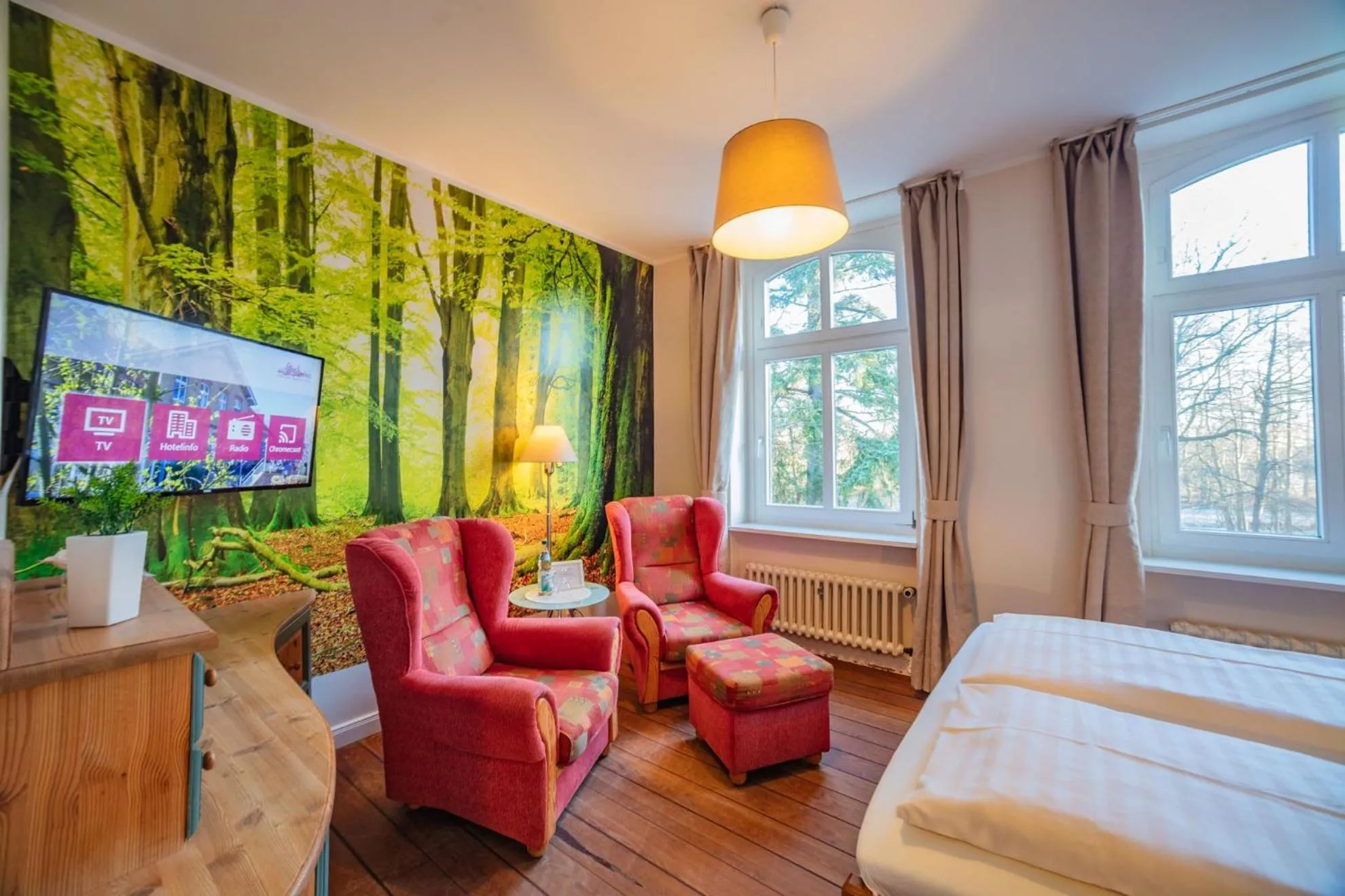 Seating area, Bed in Hotel Schlösschen Sundische Wiese Zingst