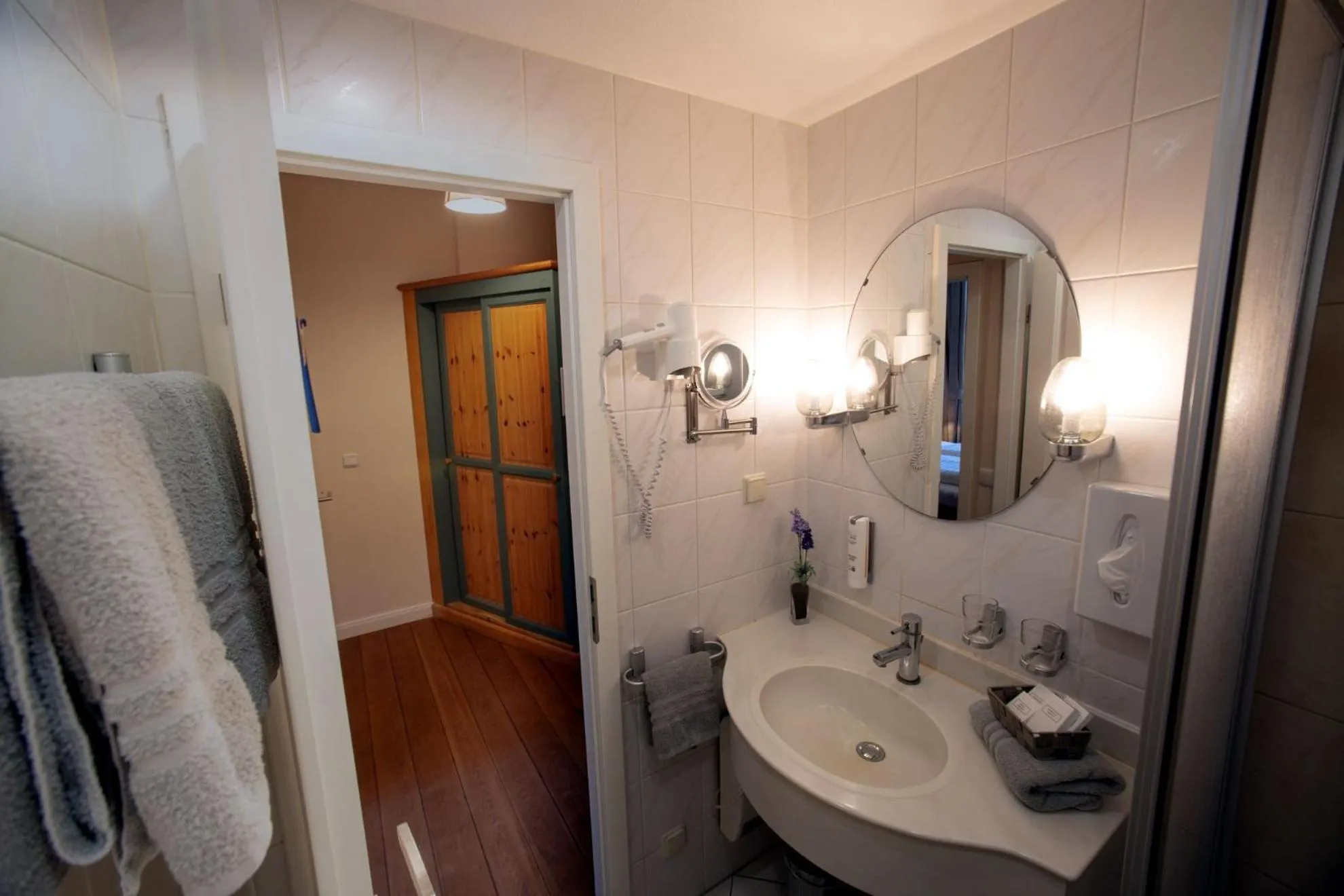 Bathroom in Hotel Schlösschen Sundische Wiese Zingst
