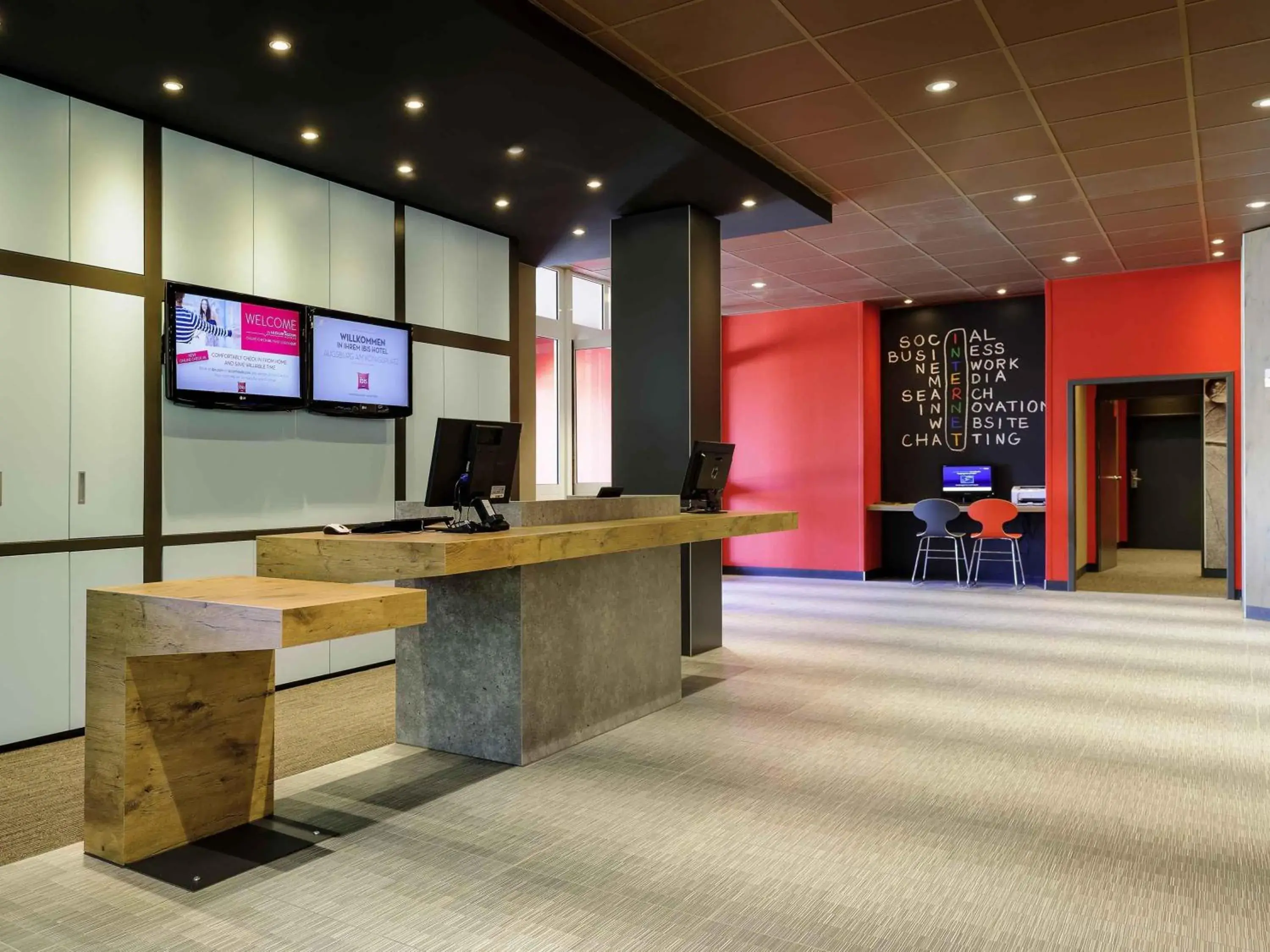 Property building in ibis Augsburg Koenigsplatz Property building in ibis Augsburg Koenigsplatz