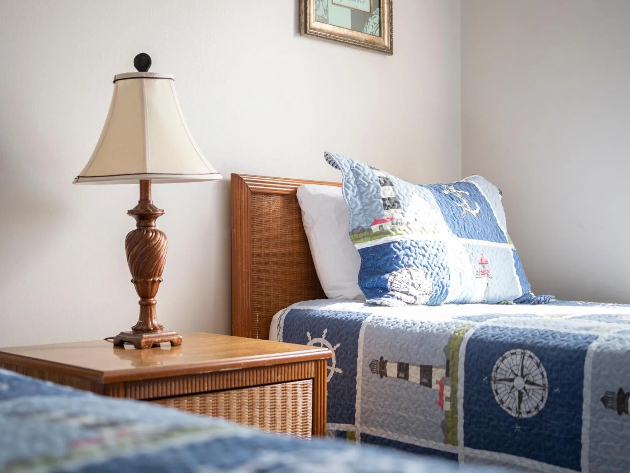 Bed in Sea Place 14158