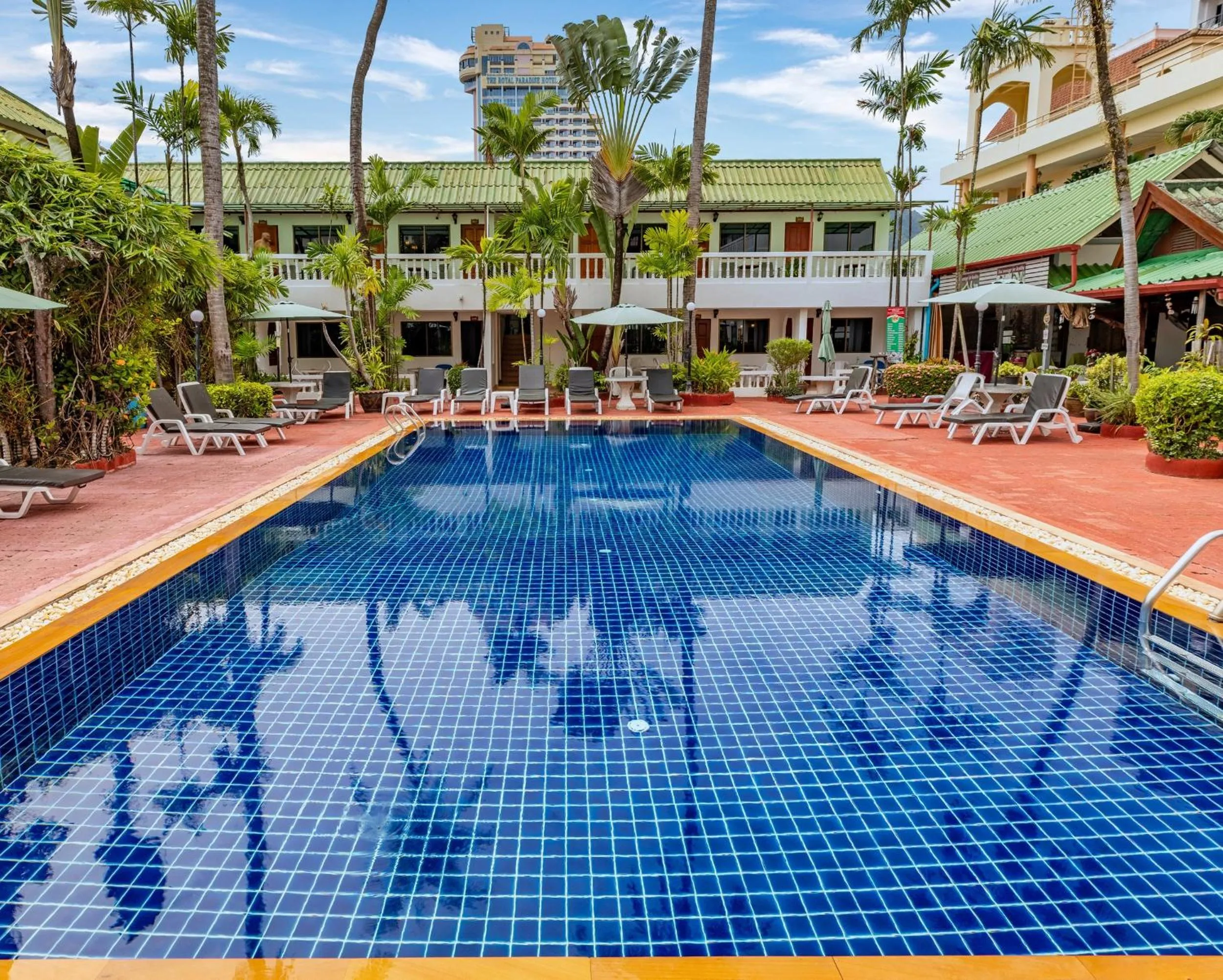 Swimming pool in The Expat Hotel Patong