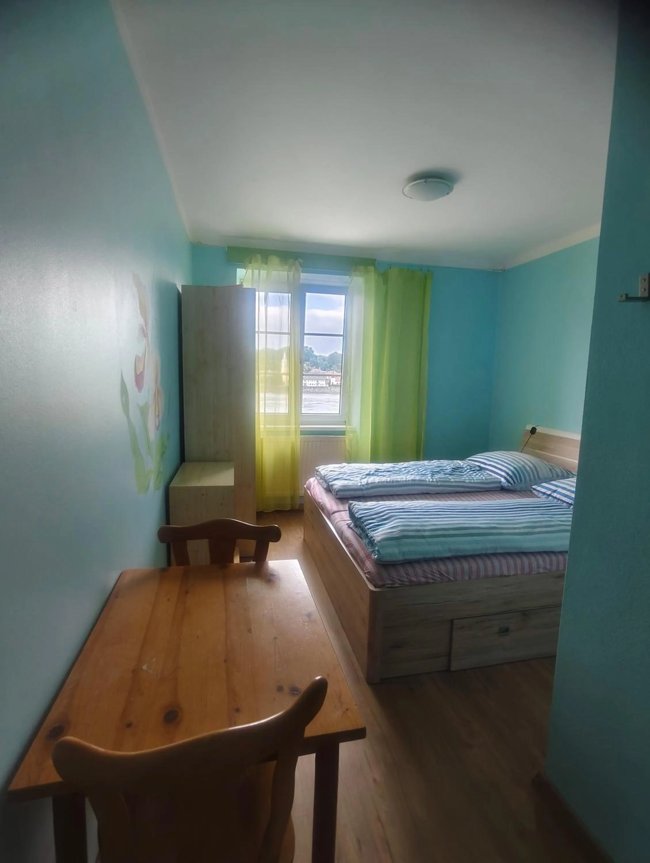 Bed in Asia wok gasthof