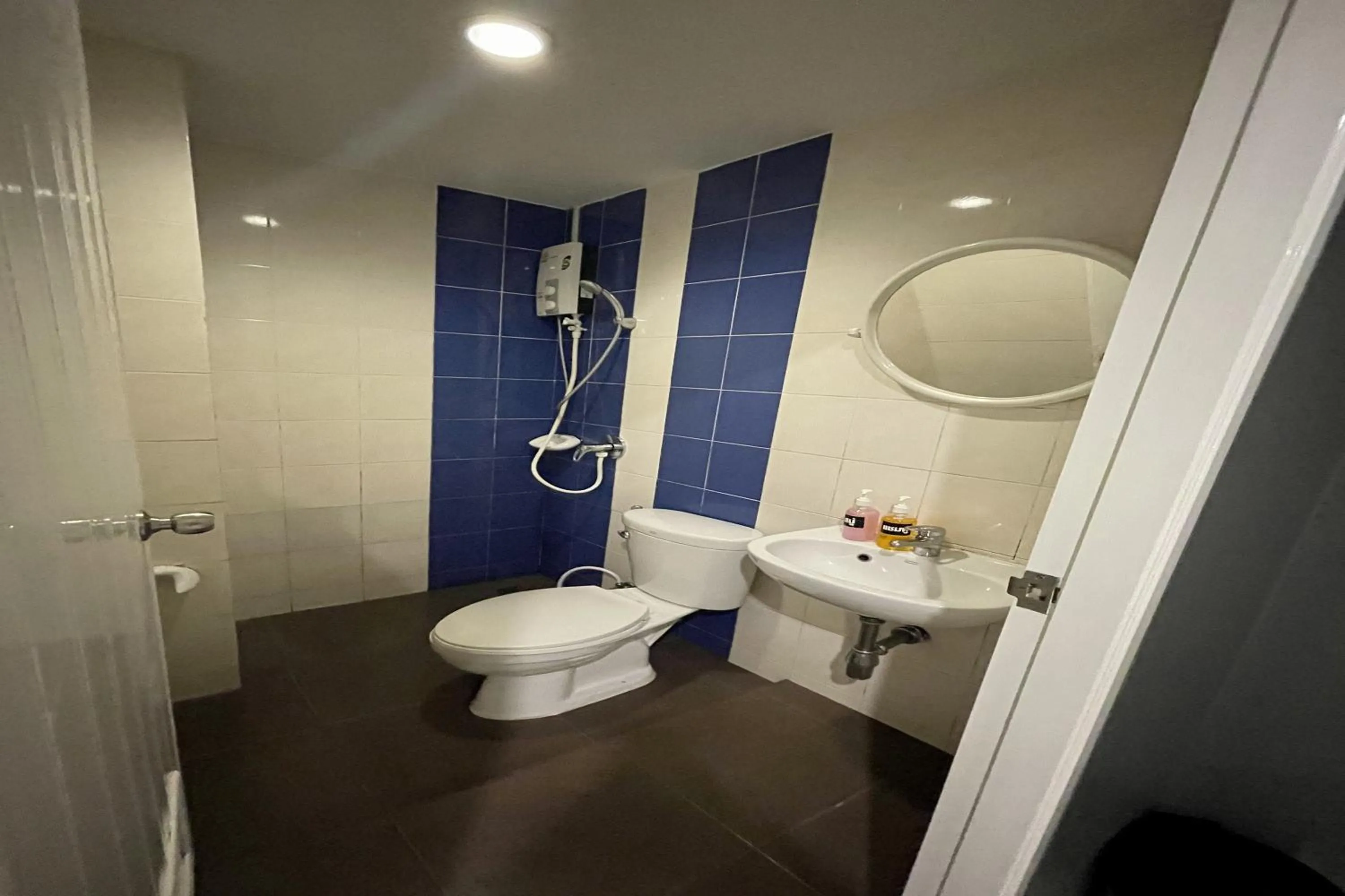 Bathroom in Be Rich Hotel