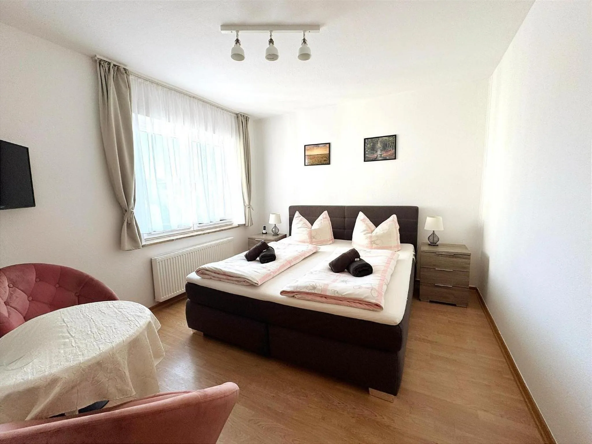 Photo of the whole room, Bed in Hotel Nordlicht