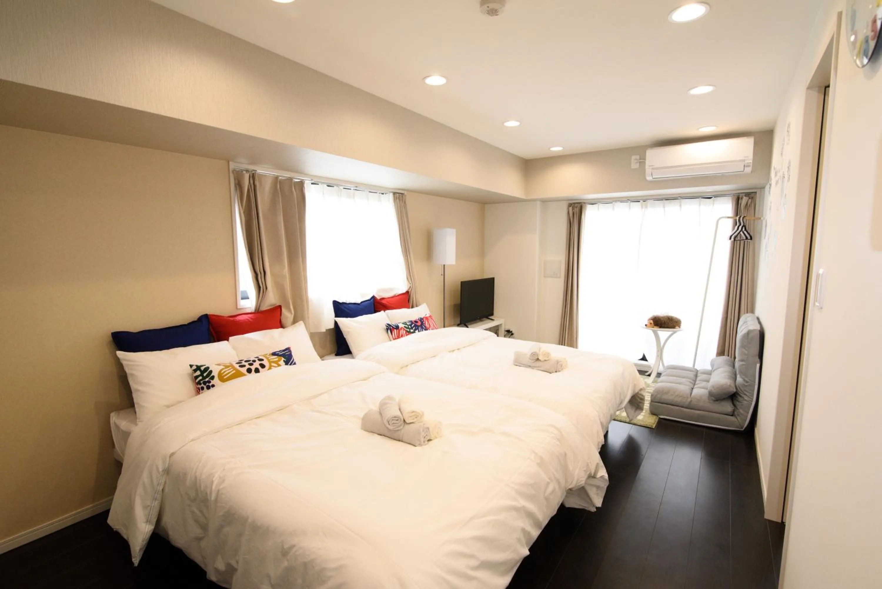 Bed in Hotel Central Yokohama