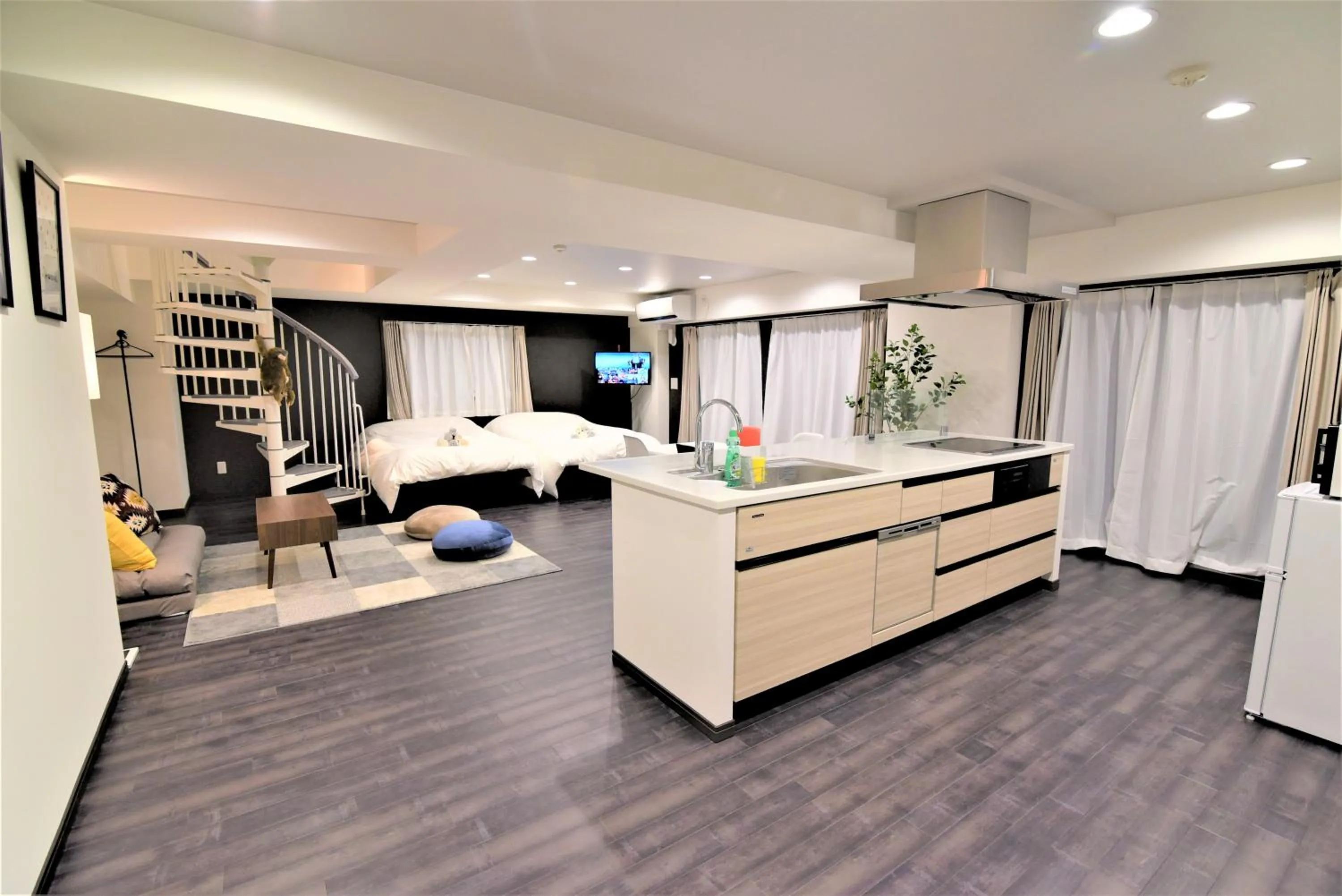 Bed in Hotel Central Yokohama